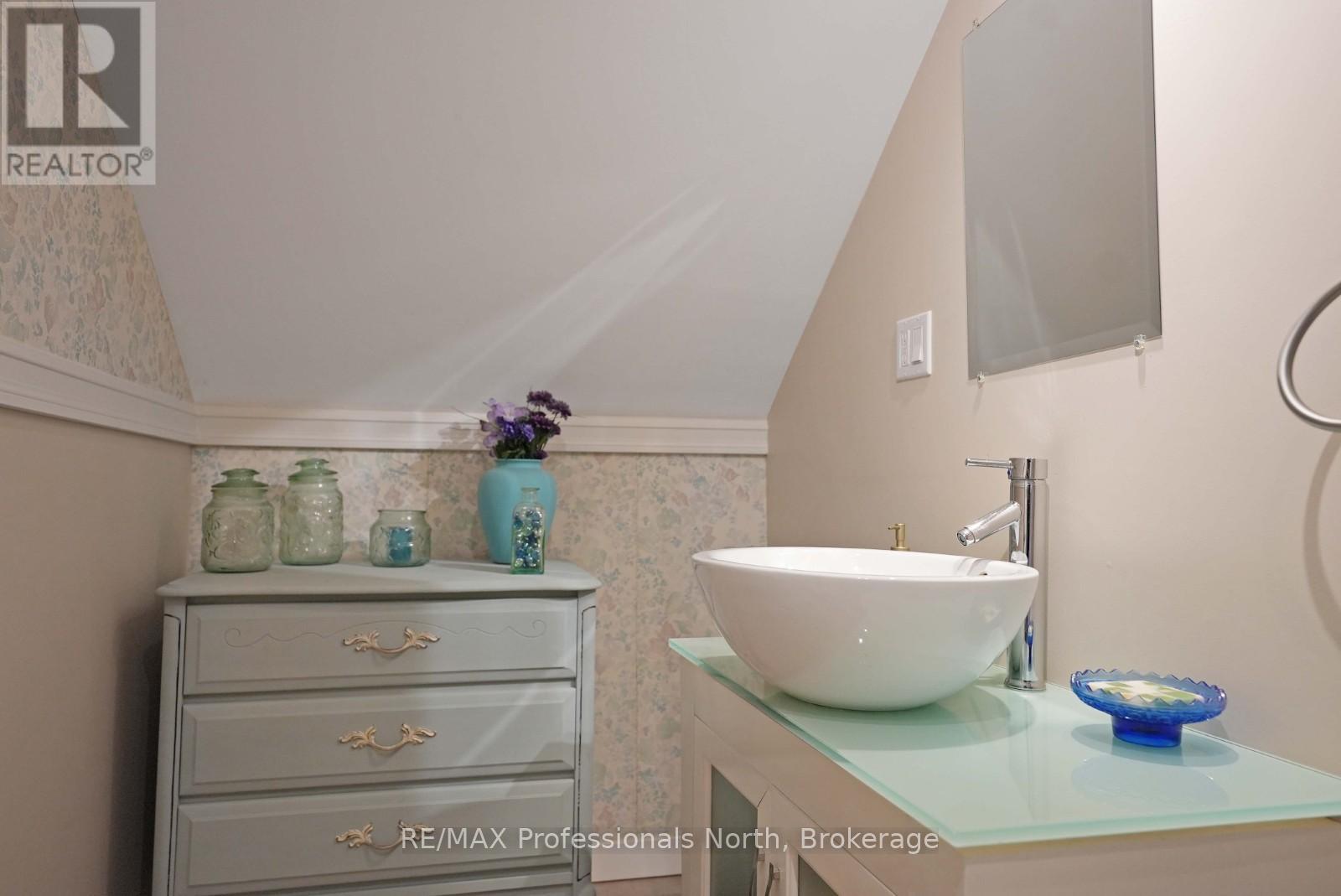 33085 Highway 62, Hastings Highlands, Ontario  K0L 2S0 - Photo 28 - X12313331