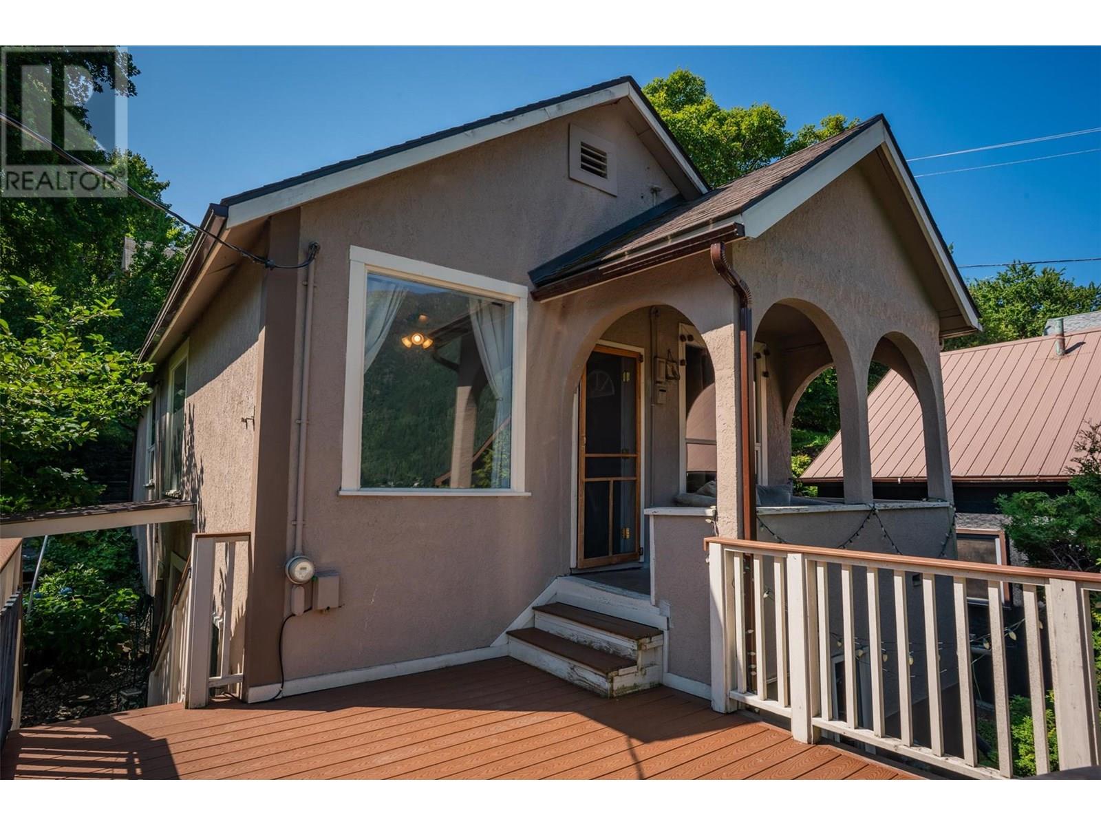 204 Union Street, nelson, British Columbia