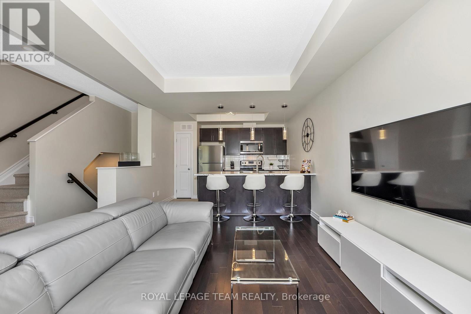887 Kilbirnie Drive, Ottawa, Ontario  K2J 6G6 - Photo 12 - X12313316