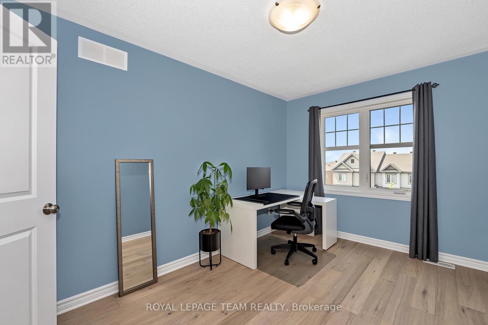887 Kilbirnie Drive, Ottawa, Ontario  K2J 6G6 - Photo 19 - X12313316