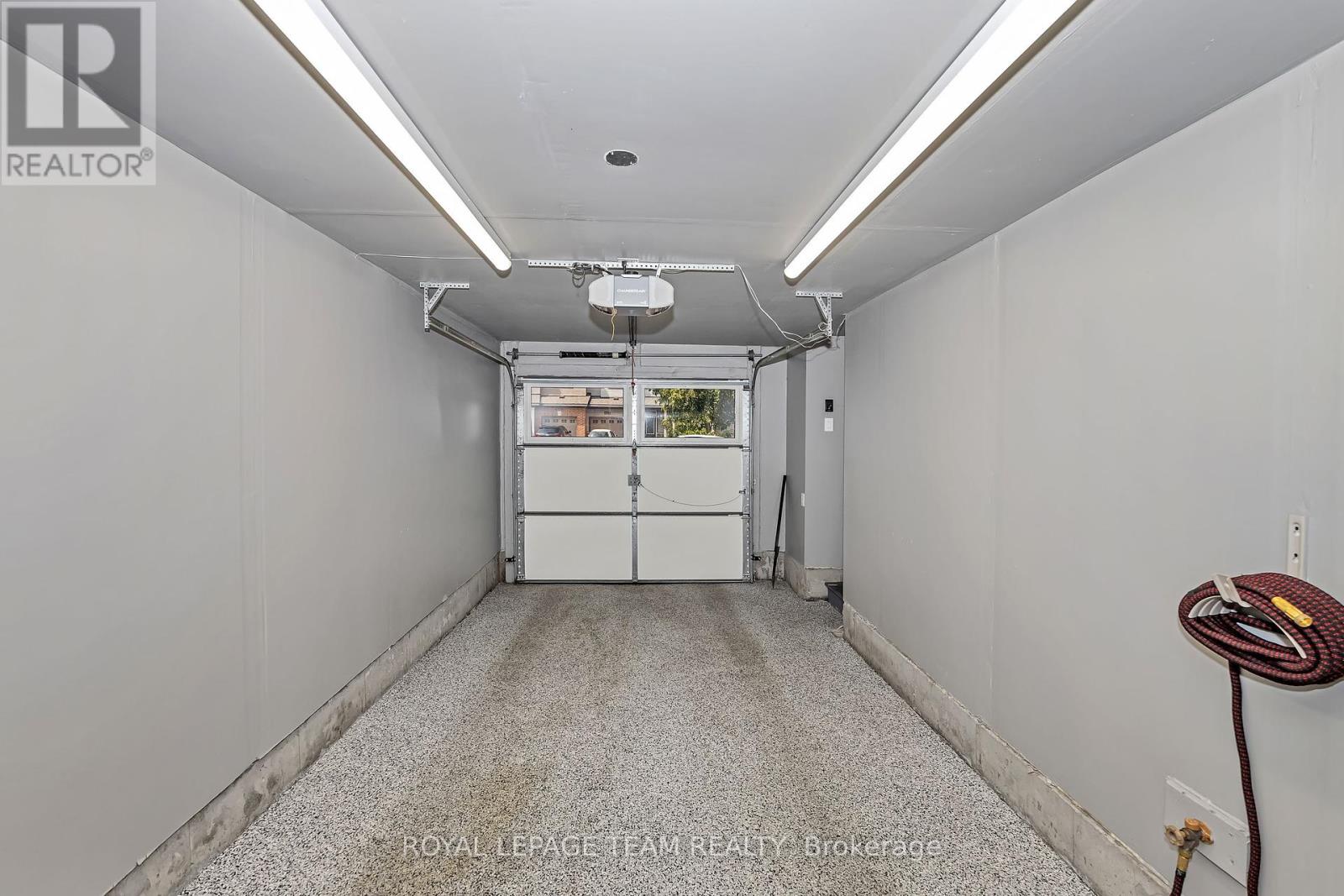 887 Kilbirnie Drive, Ottawa, Ontario  K2J 6G6 - Photo 27 - X12313316