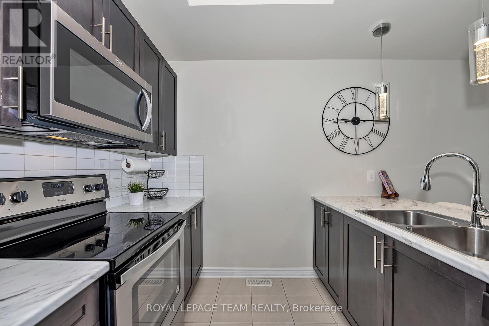 887 Kilbirnie Drive, Ottawa, Ontario  K2J 6G6 - Photo 9 - X12313316