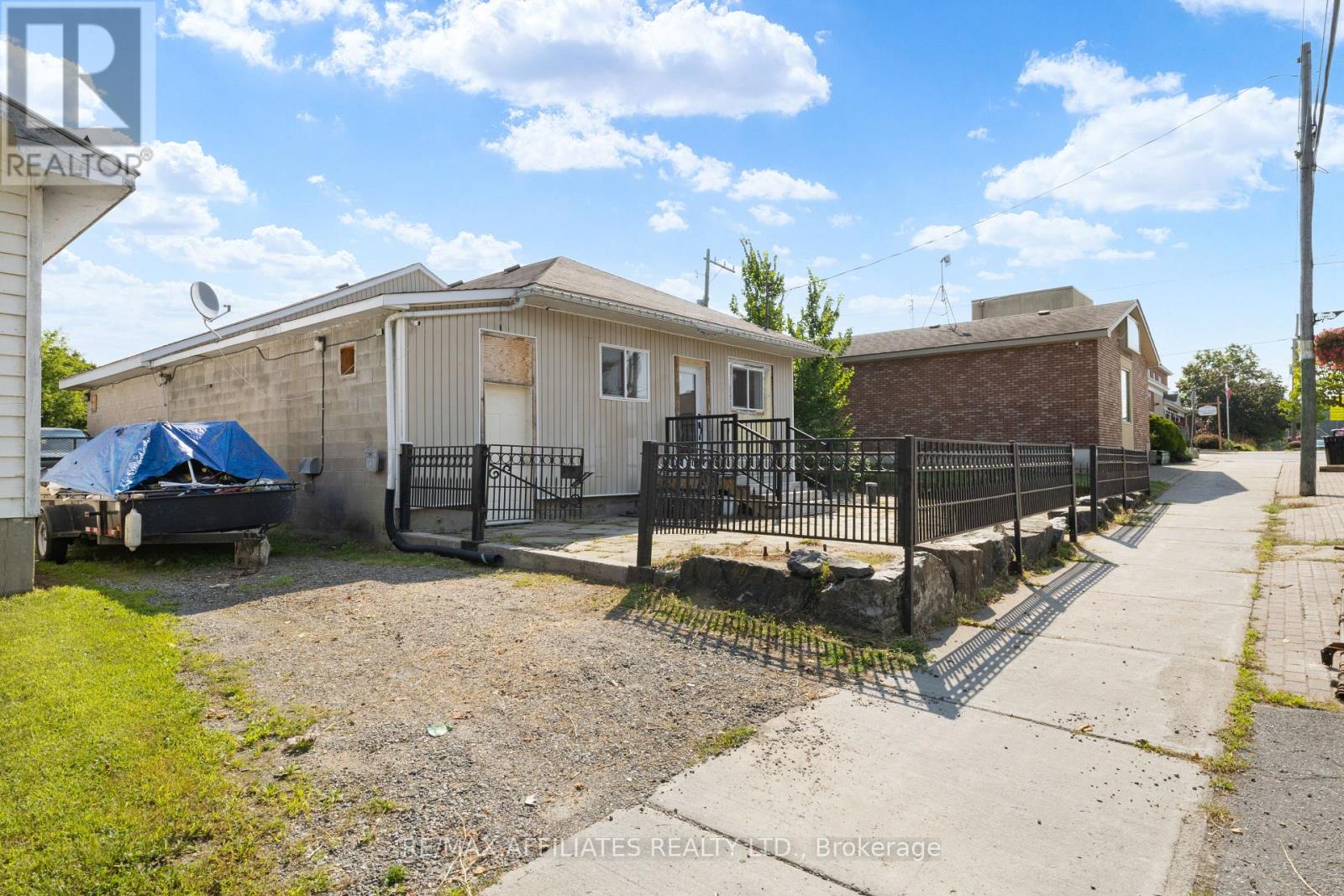 79 George Street, Lanark Highlands, Ontario  K0G 1K0 - Photo 10 - X12313330