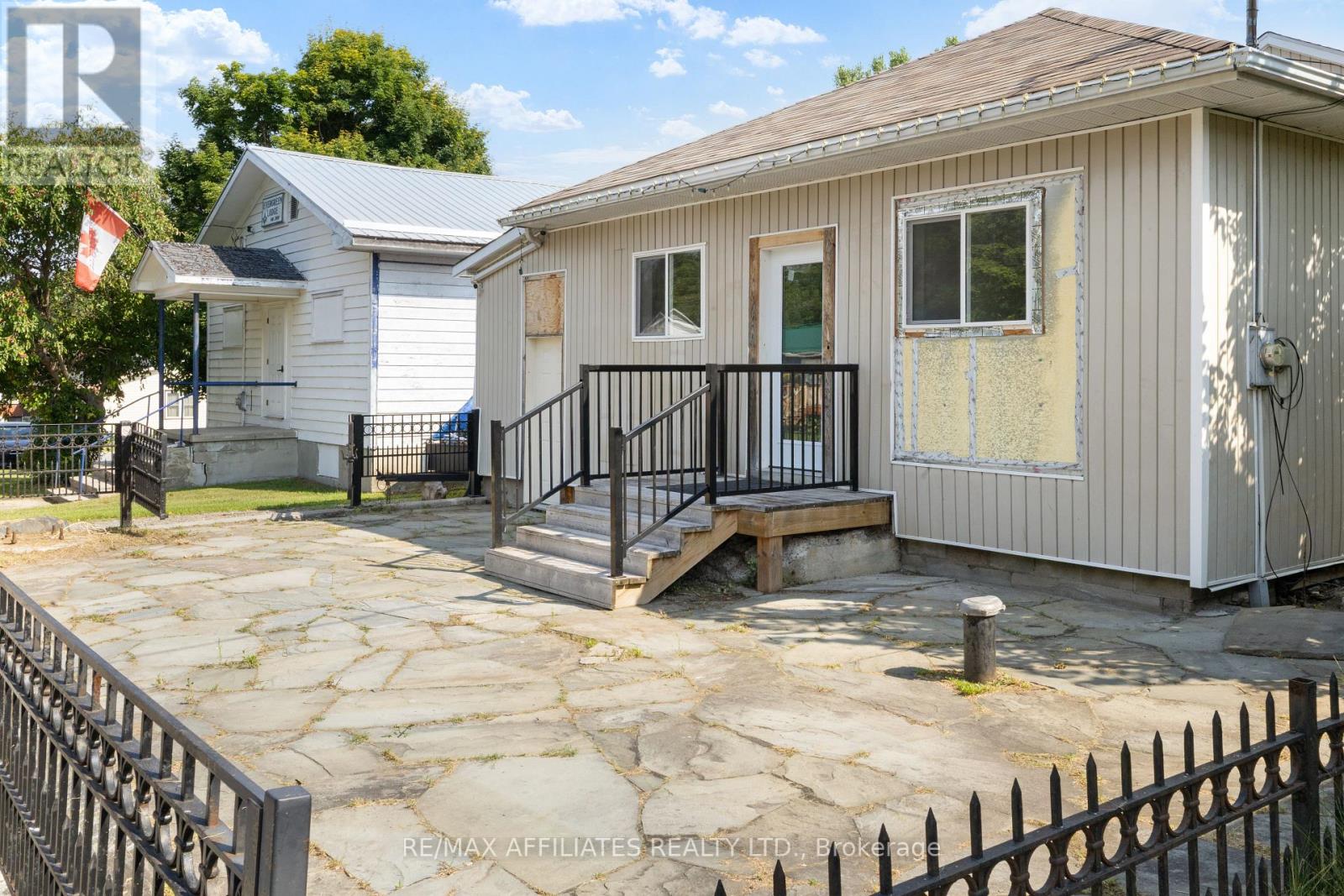 79 George Street, Lanark Highlands, Ontario  K0G 1K0 - Photo 11 - X12313330