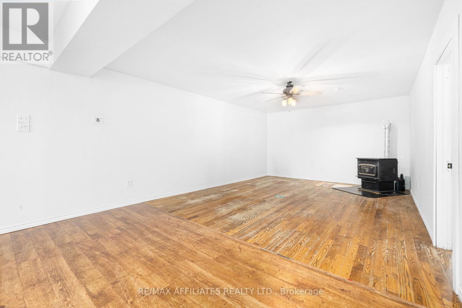 79 George Street, Lanark Highlands, Ontario  K0G 1K0 - Photo 16 - X12313330