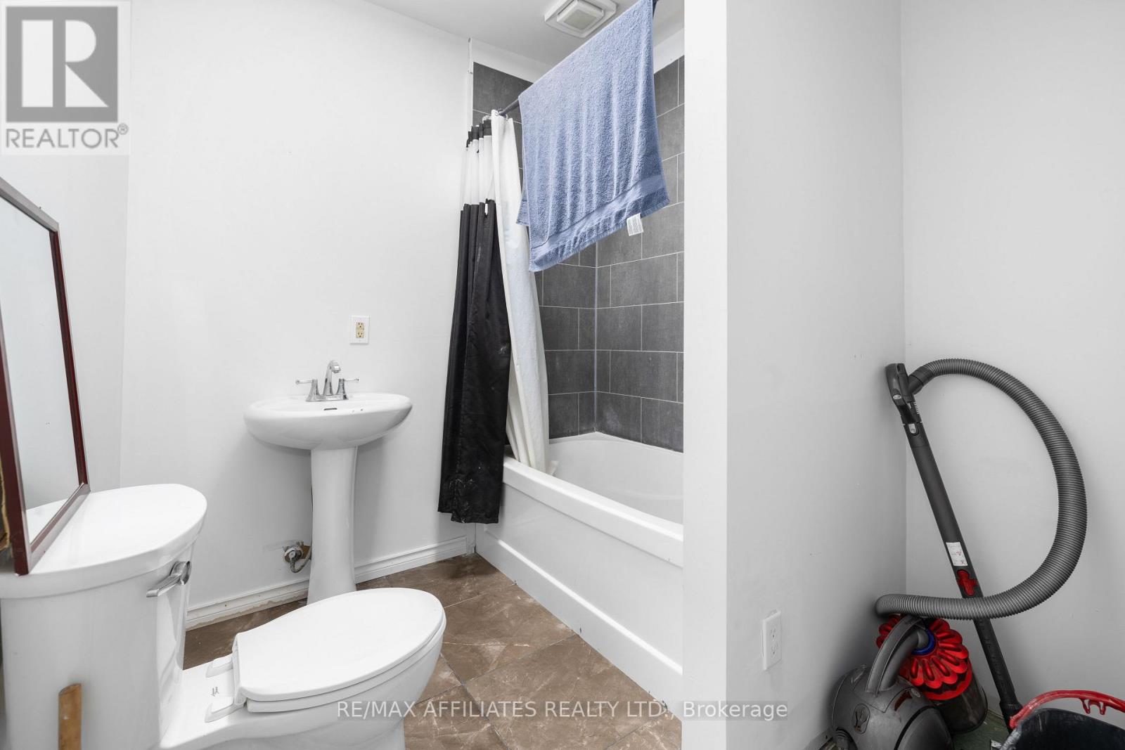 79 George Street, Lanark Highlands, Ontario  K0G 1K0 - Photo 31 - X12313330