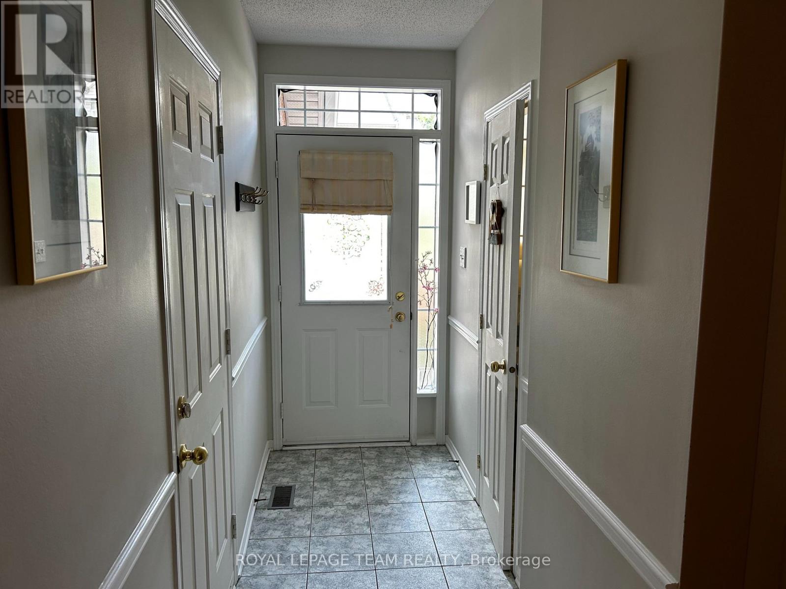 Property at 15 SANTA CRUZ PRIVATE image 3