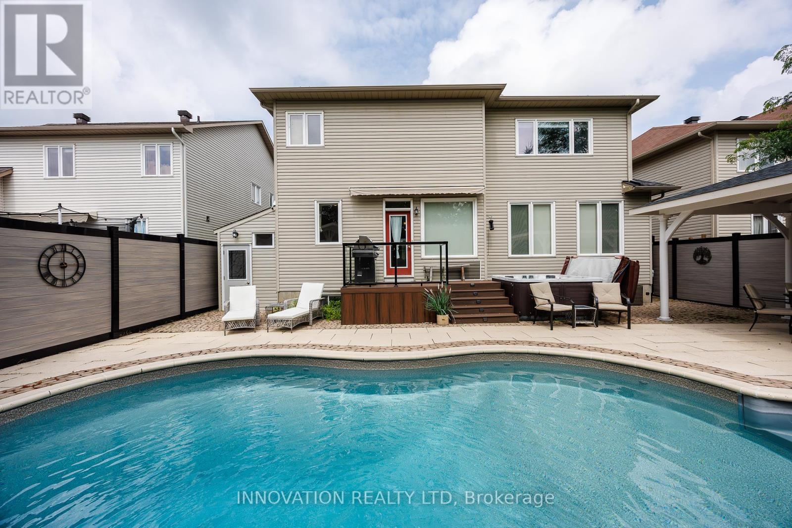 Property at 534 LANDSWOOD WAY image 5