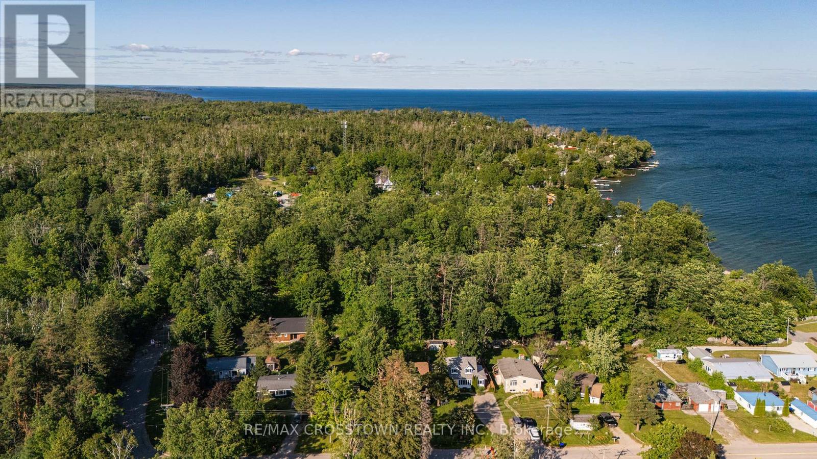47 Lakeshore Road W, Oro-Medonte, Ontario  L0L 2E0 - Photo 3 - S12313280