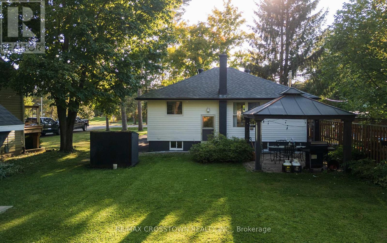 47 Lakeshore Road W, Oro-Medonte, Ontario  L0L 2E0 - Photo 31 - S12313280