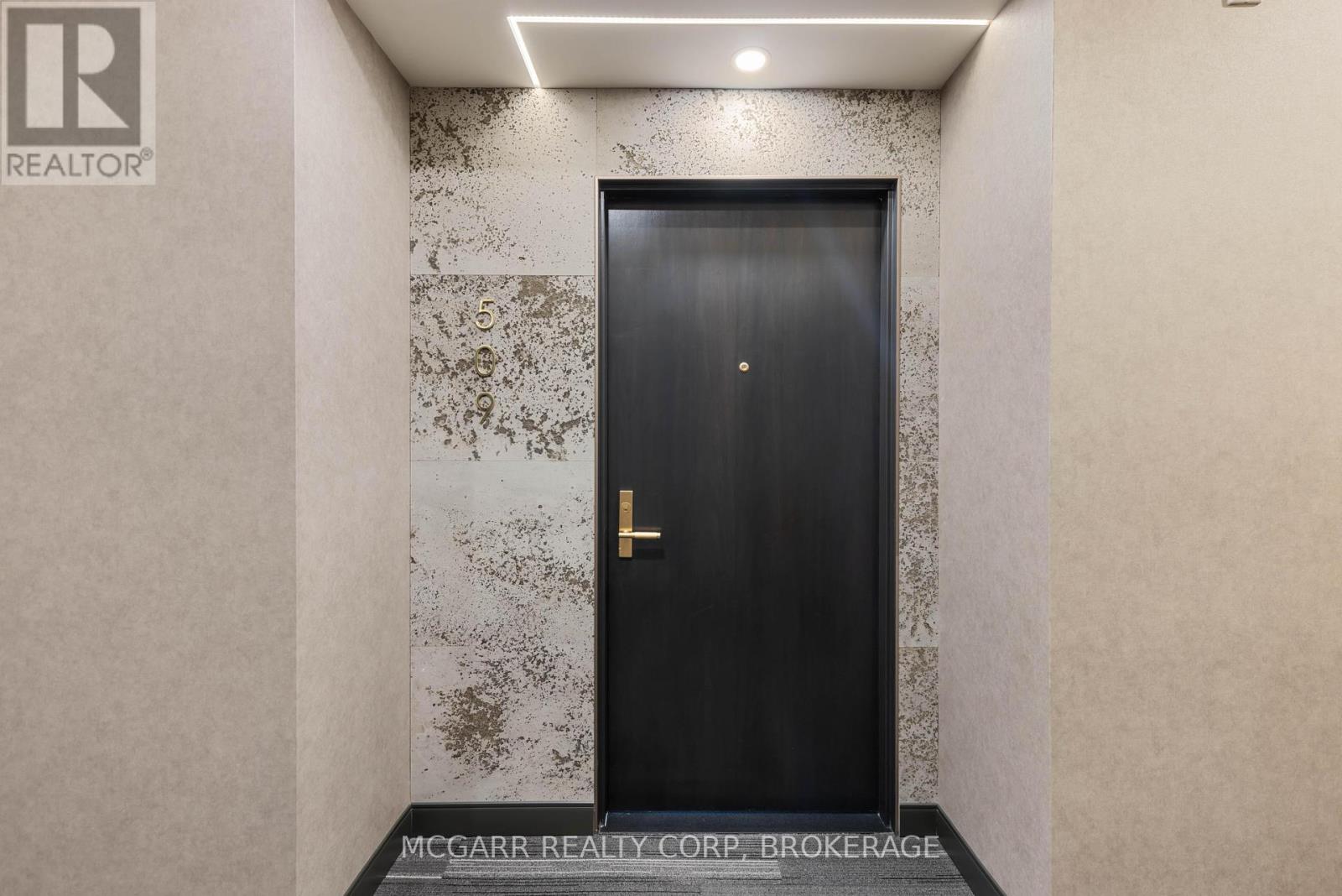 509 - 77 Yates Street, St. Catharines (Downtown), Ontario  L2R 5R7 - Photo 20 - X12313368