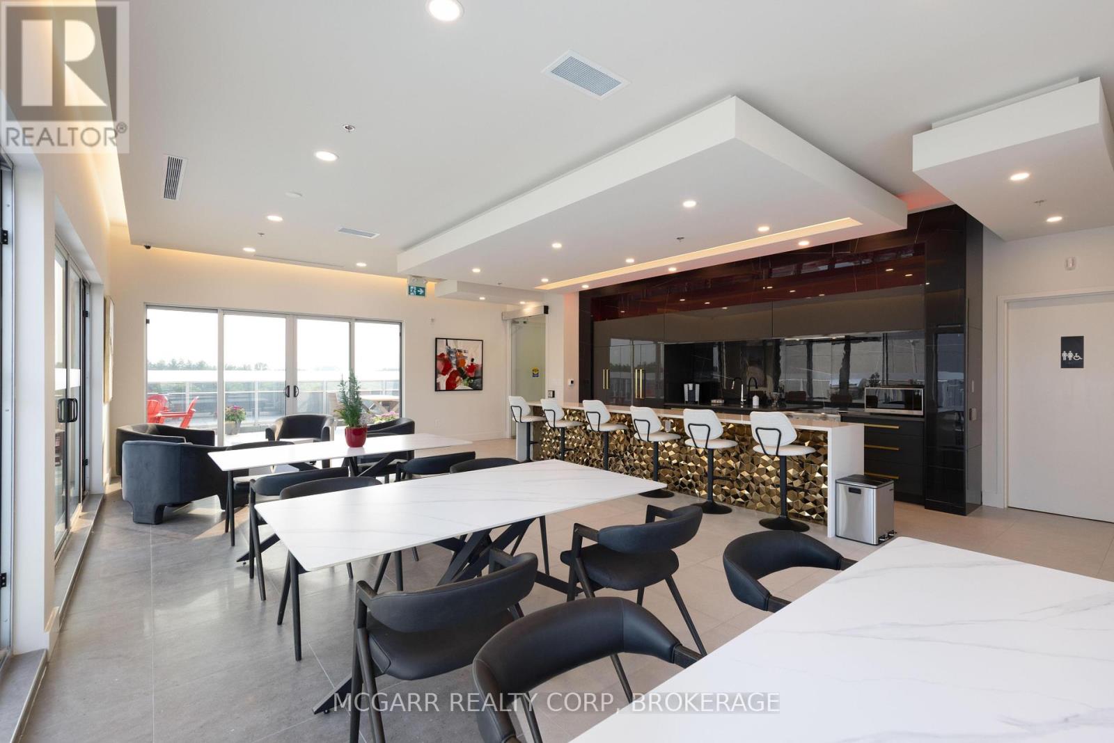 509 - 77 Yates Street, St. Catharines (Downtown), Ontario  L2R 5R7 - Photo 9 - X12313368