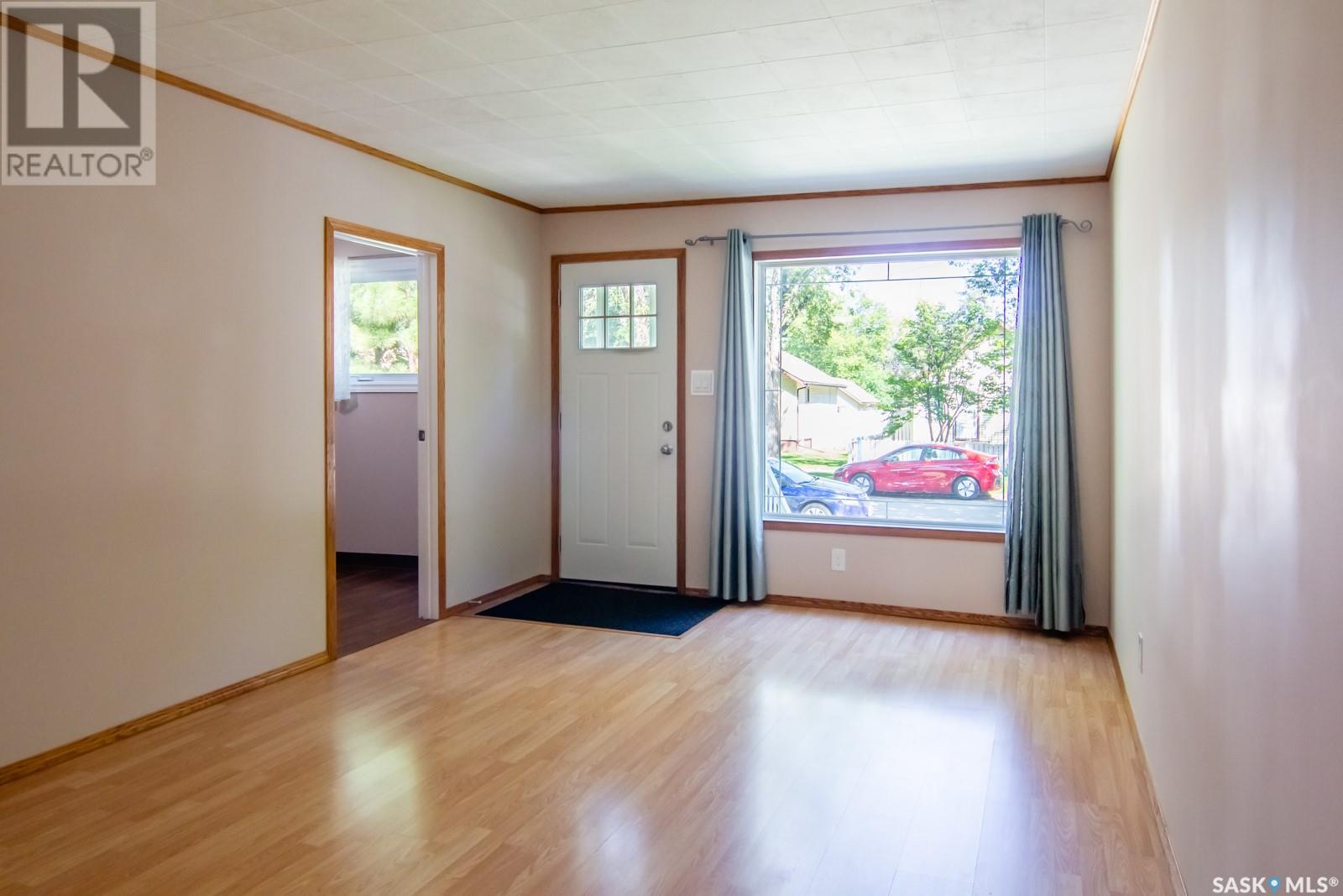 Property at 1419 E AVENUE N image 4