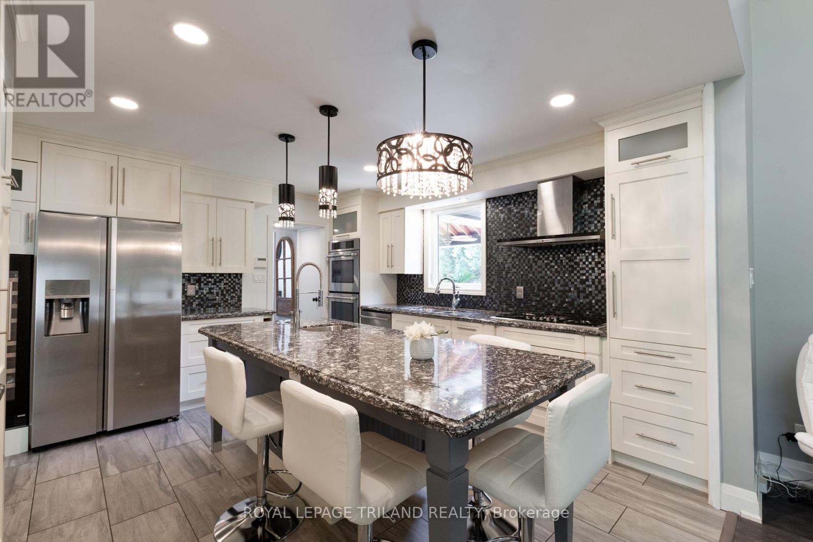 74 Kilworth Park Drive, Middlesex Centre, Ontario  N0L 1R0 - Photo 11 - X12305675