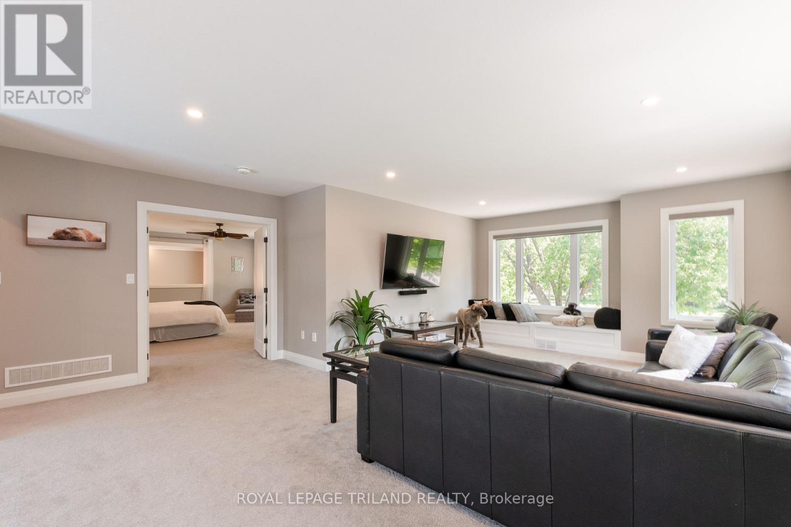 74 Kilworth Park Drive, Middlesex Centre, Ontario  N0L 1R0 - Photo 21 - X12305675