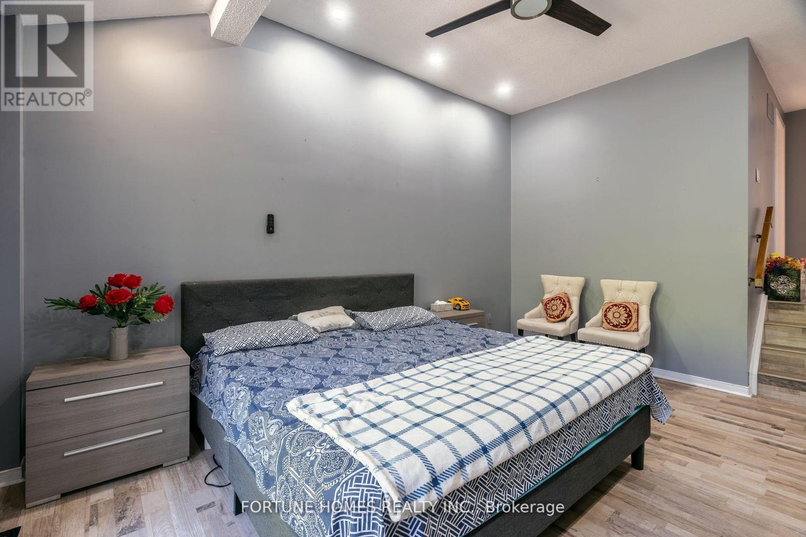 21 Garden Avenue, Brampton, Ontario  L6X 1M4 - Photo 24 - W12312849