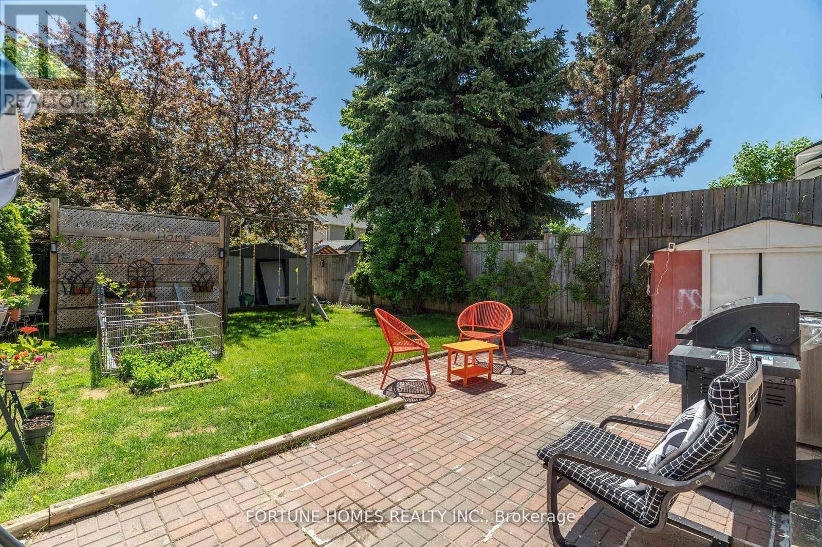21 Garden Avenue, Brampton, Ontario  L6X 1M4 - Photo 33 - W12312849