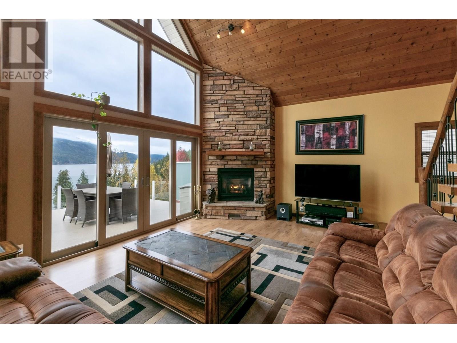 6421 Eagle Bay Road Unit# 73, Eagle Bay, British Columbia  V0E 1T0 - Photo 10 - 10340666