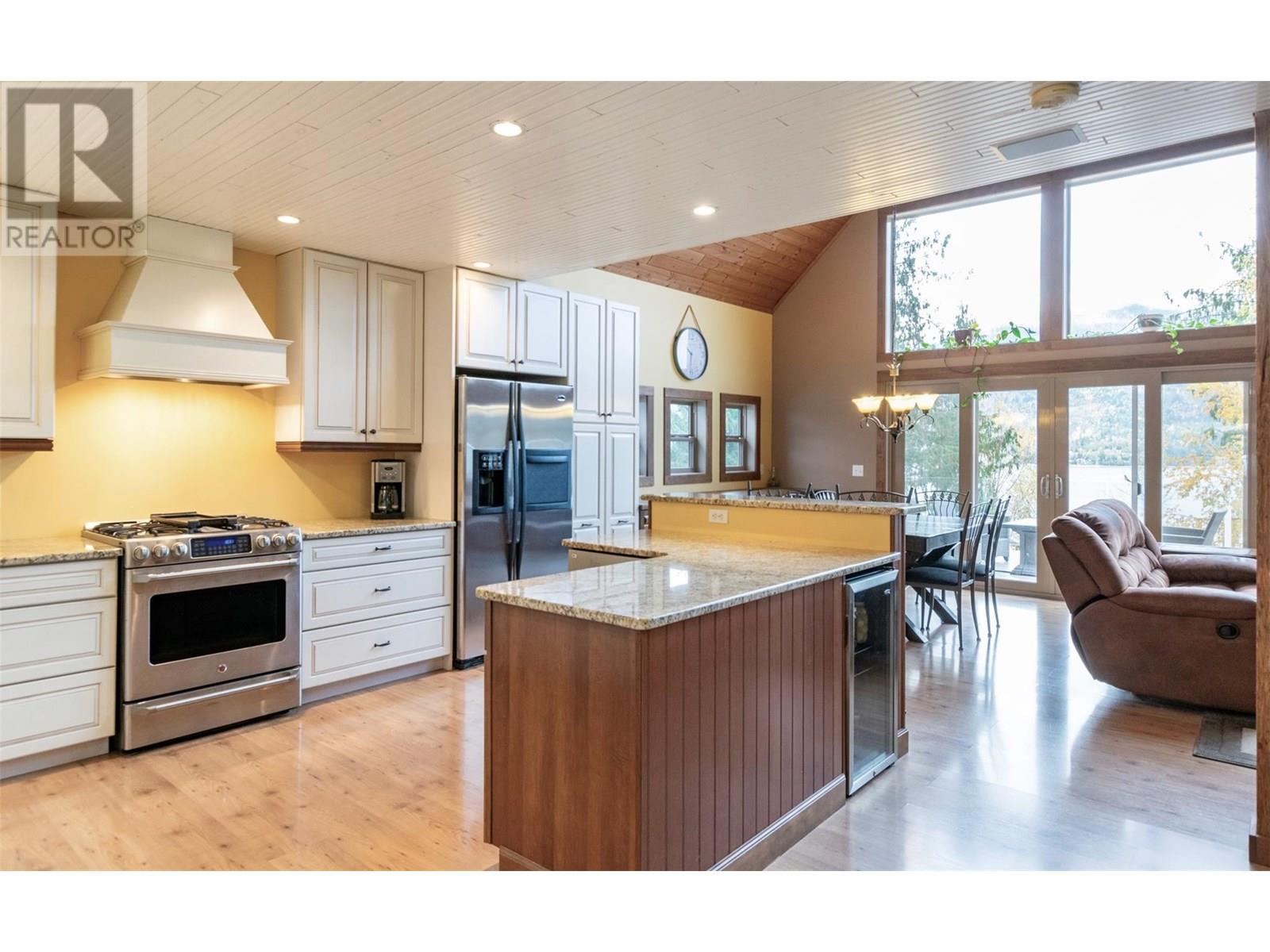 6421 Eagle Bay Road Unit# 73, Eagle Bay, British Columbia  V0E 1T0 - Photo 23 - 10340666