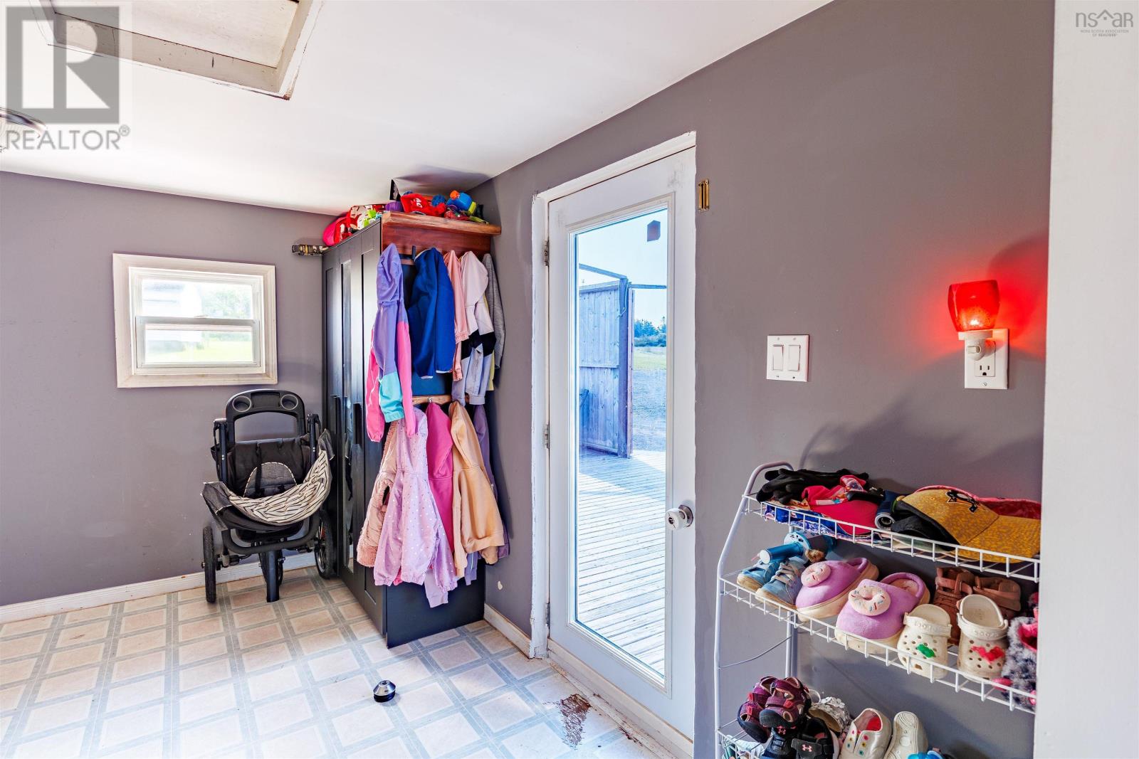 5898 Highway 1, Mavillette, Nova Scotia  B5A 5B3 - Photo 2 - 202514994