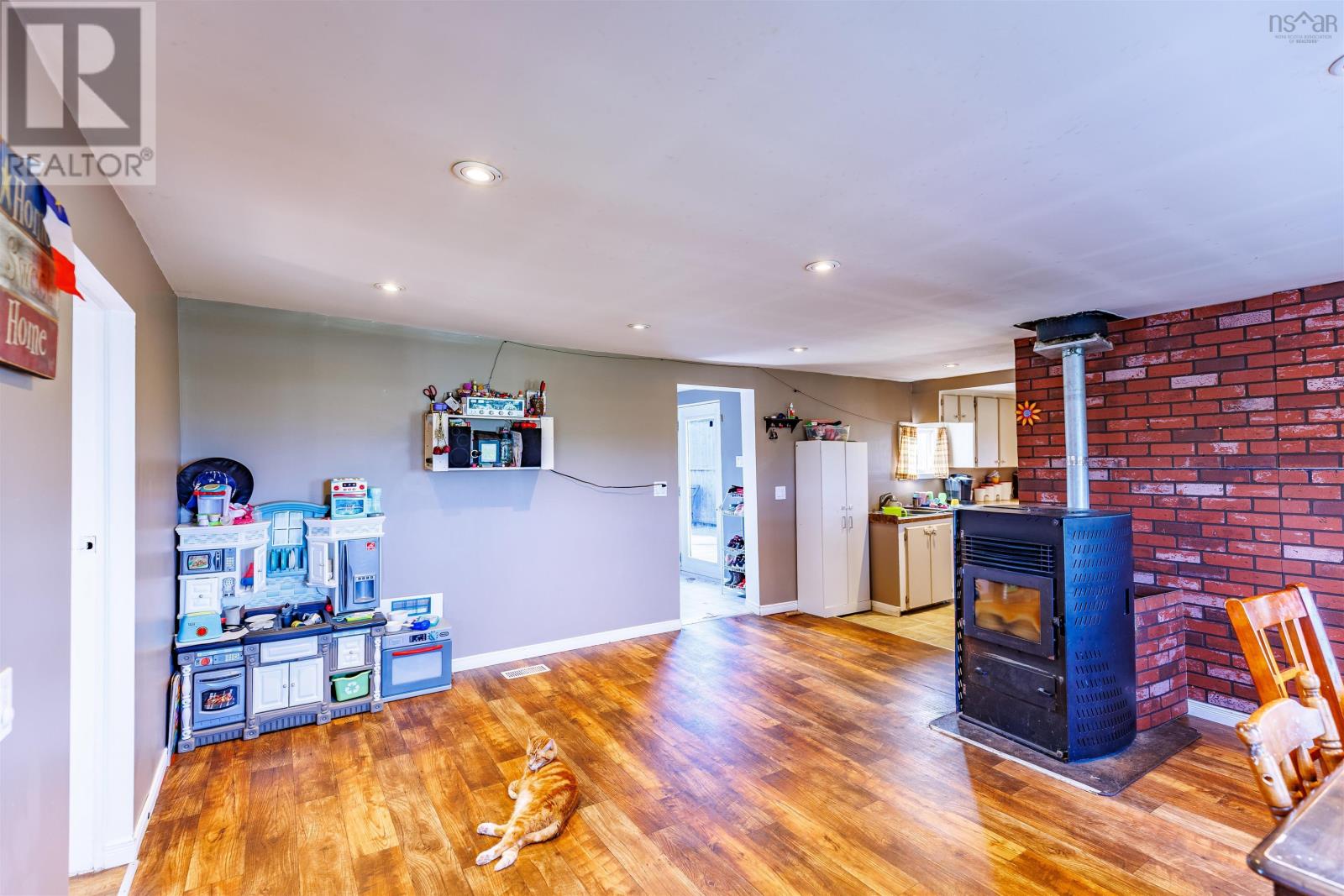 5898 Highway 1, Mavillette, Nova Scotia  B5A 5B3 - Photo 4 - 202514994