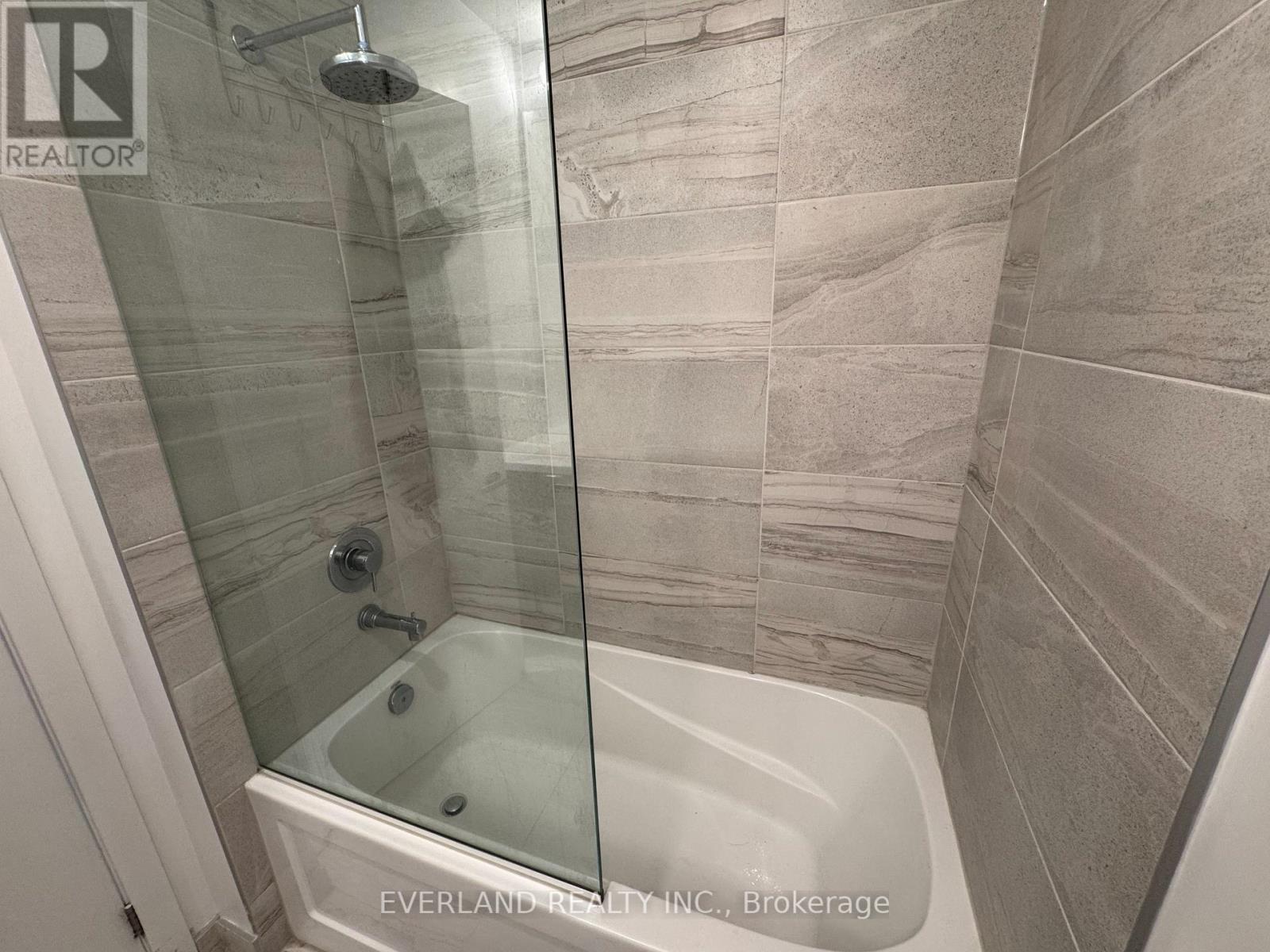 7007 - 55 Cooper Street, Toronto, Ontario  M5E 0G1 - Photo 4 - C12313327