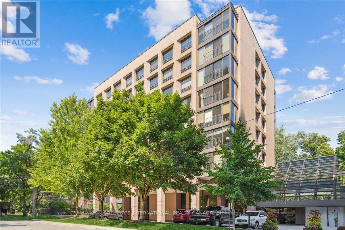 302 - 449 WALMER ROAD, Toronto, Ontario