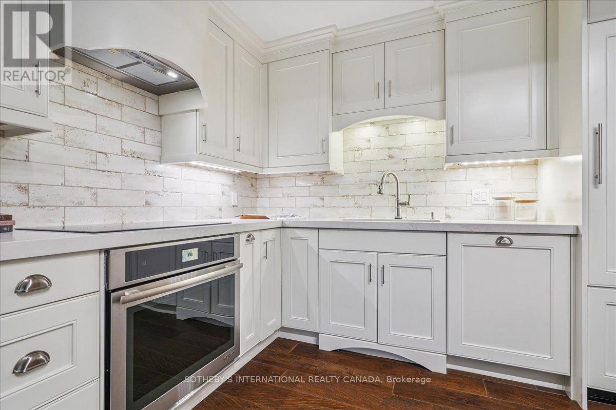 302 - 449 Walmer Road, Toronto, Ontario  M5P 2X9 - Photo 13 - C12313345