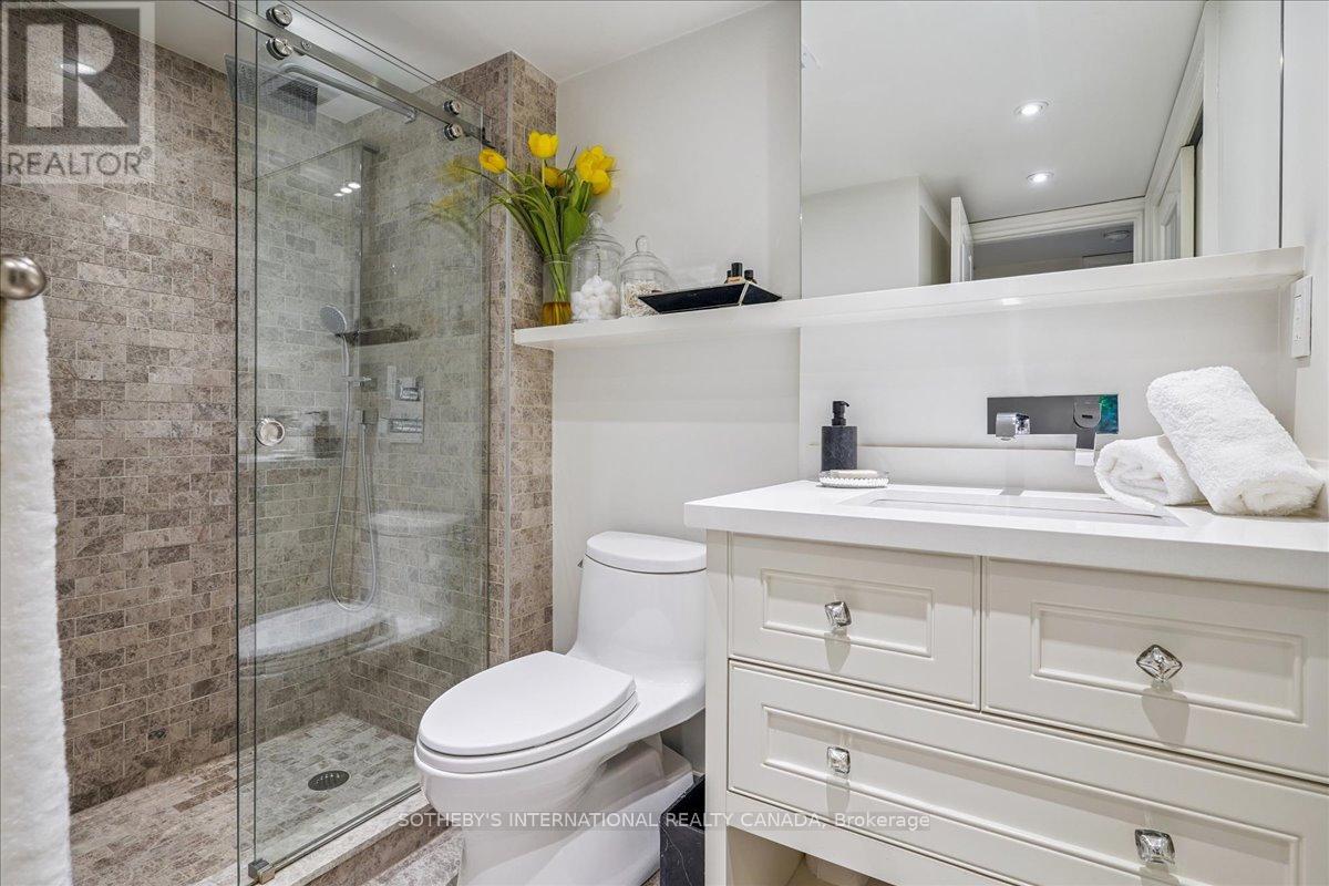 302 - 449 Walmer Road, Toronto, Ontario  M5P 2X9 - Photo 24 - C12313345