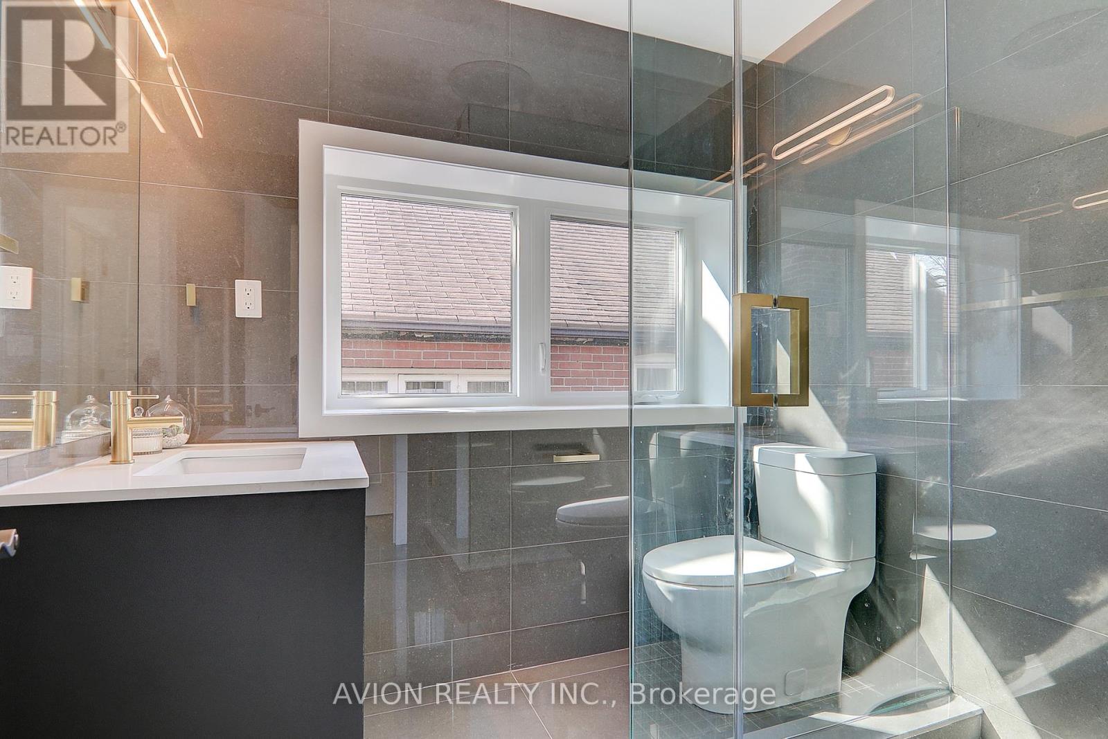 46 Braemar Avenue, Toronto, Ontario  M5P 2L2 - Photo 21 - C12313365