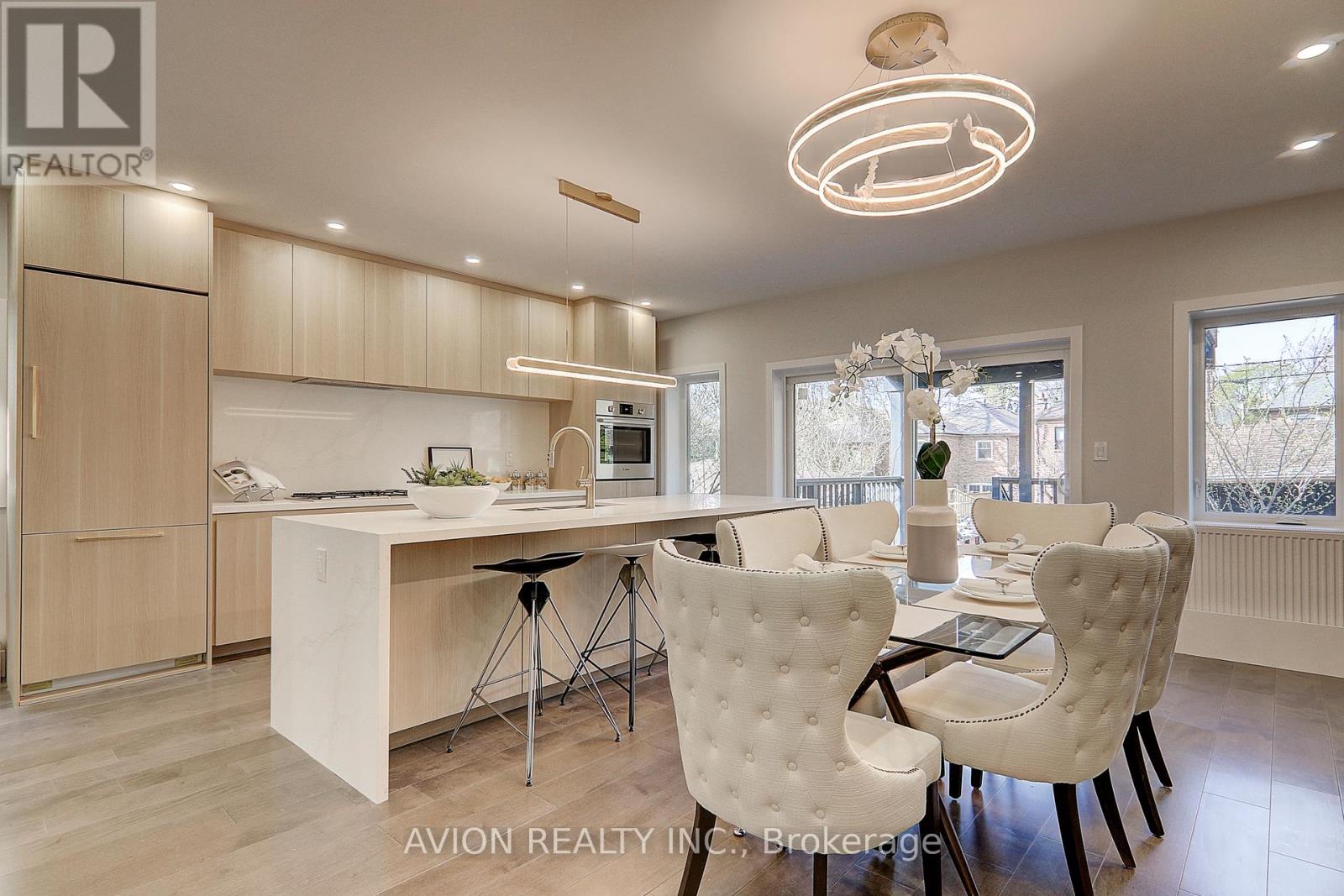 46 Braemar Avenue, Toronto, Ontario  M5P 2L2 - Photo 9 - C12313365