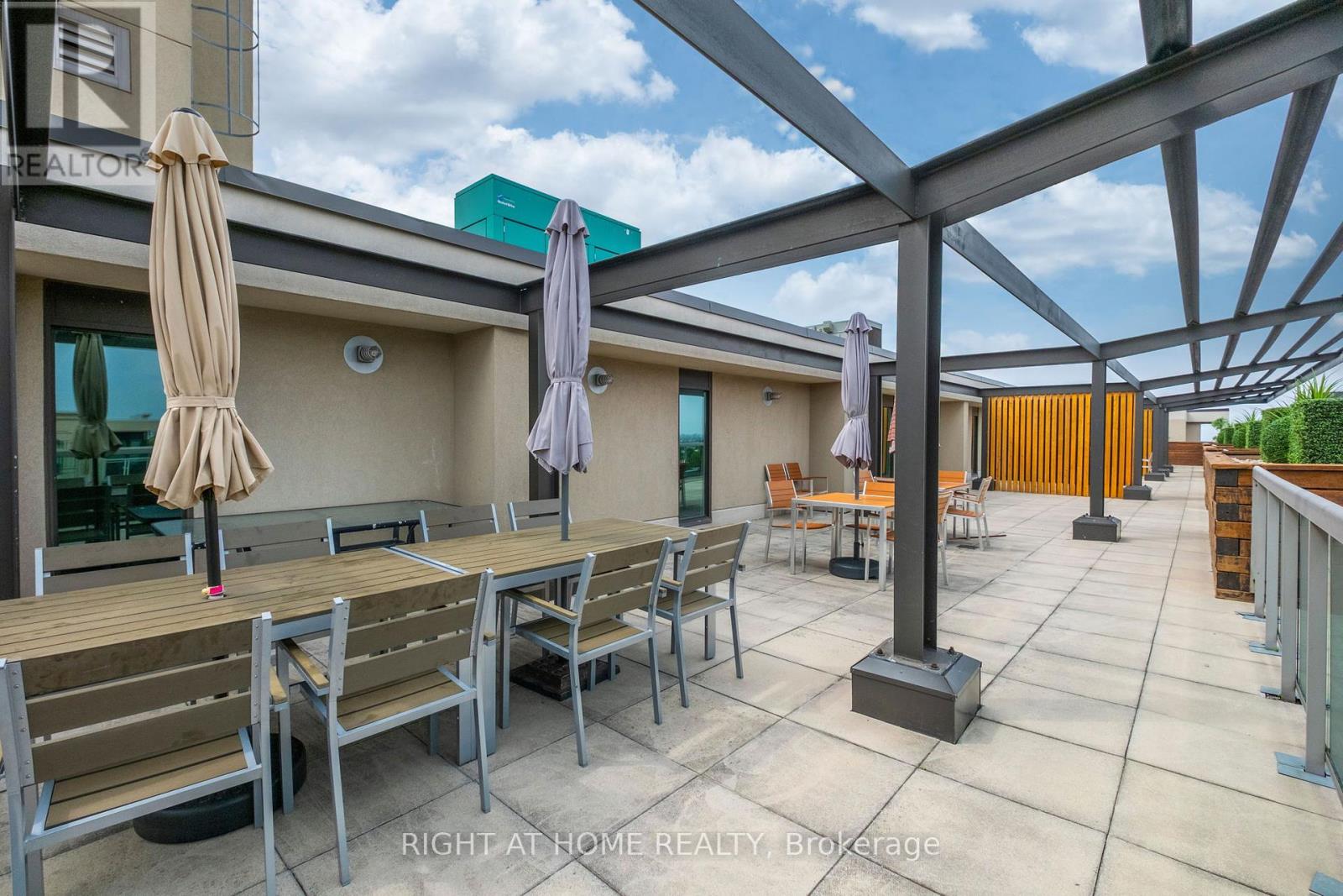 310 - 935 Sheppard Avenue W, Toronto, Ontario  M3H 2T7 - Photo 17 - C12308468