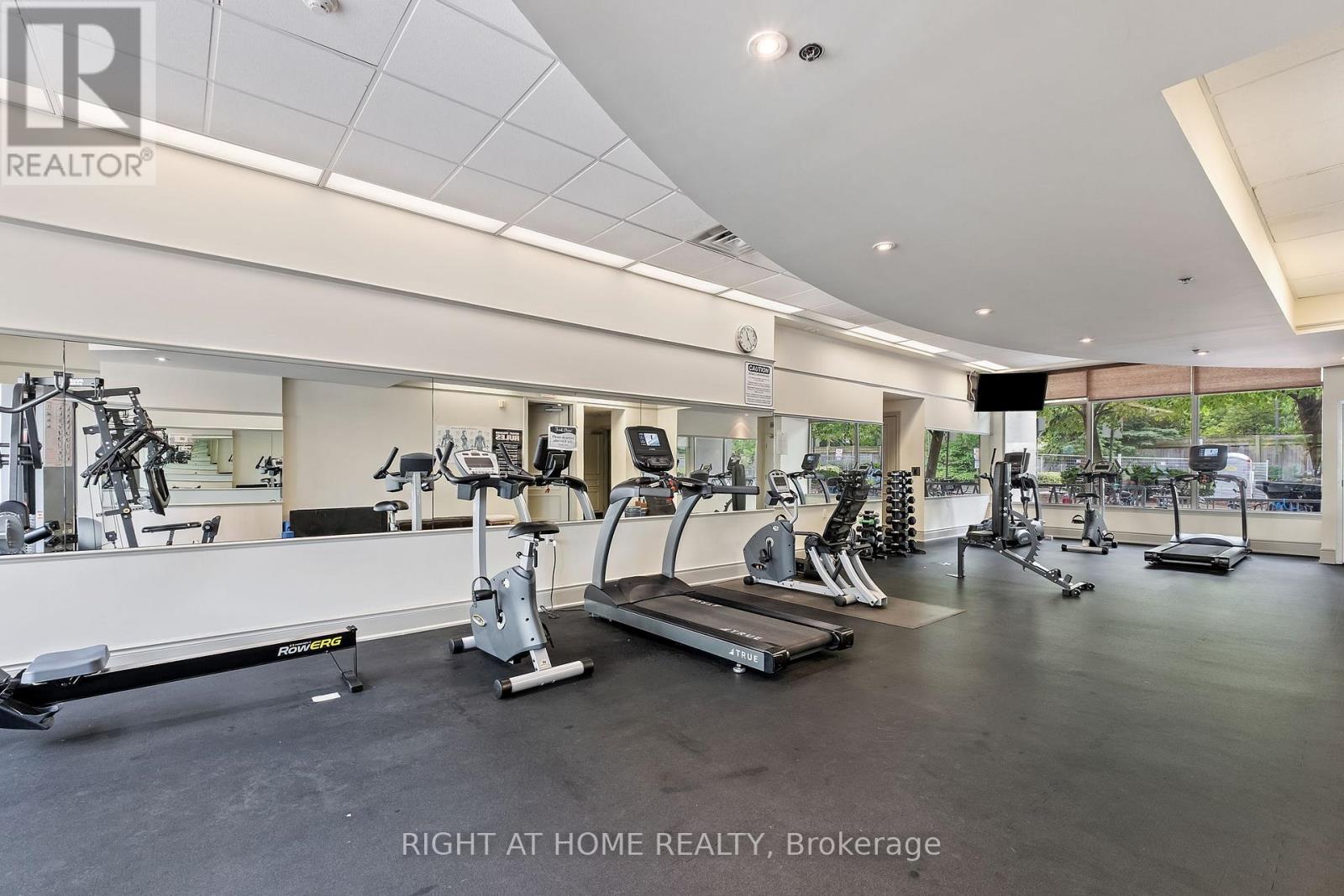 310 - 935 Sheppard Avenue W, Toronto, Ontario  M3H 2T7 - Photo 21 - C12308468