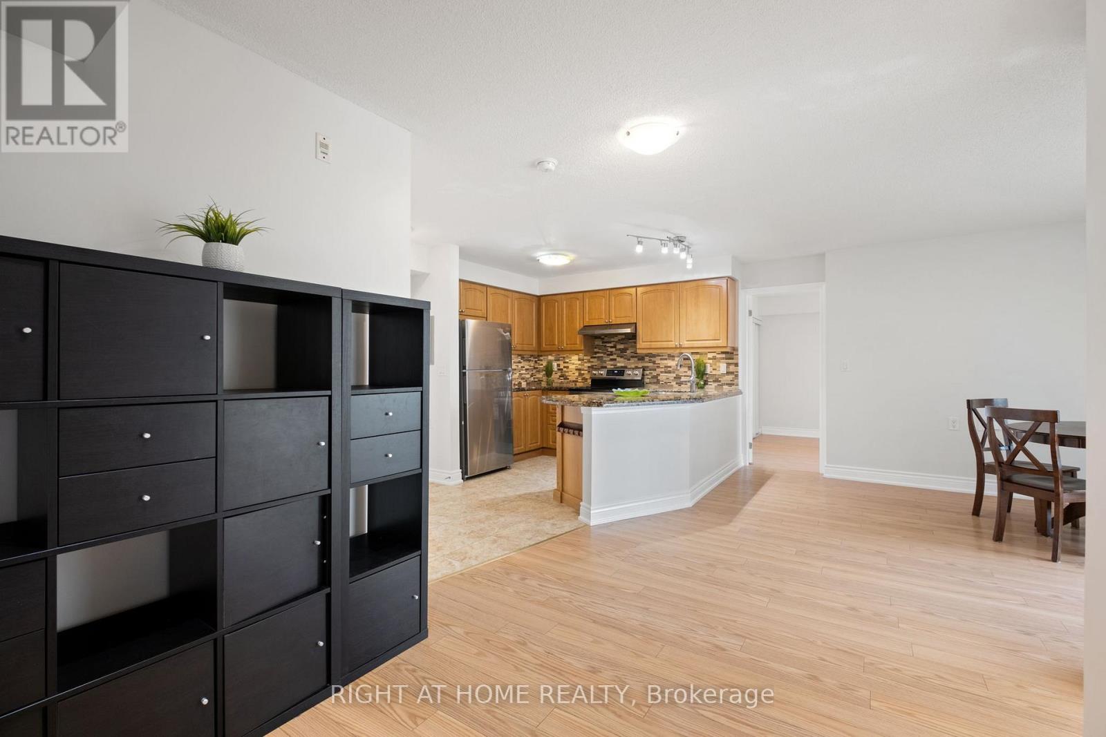 310 - 935 Sheppard Avenue W, Toronto, Ontario  M3H 2T7 - Photo 9 - C12308468