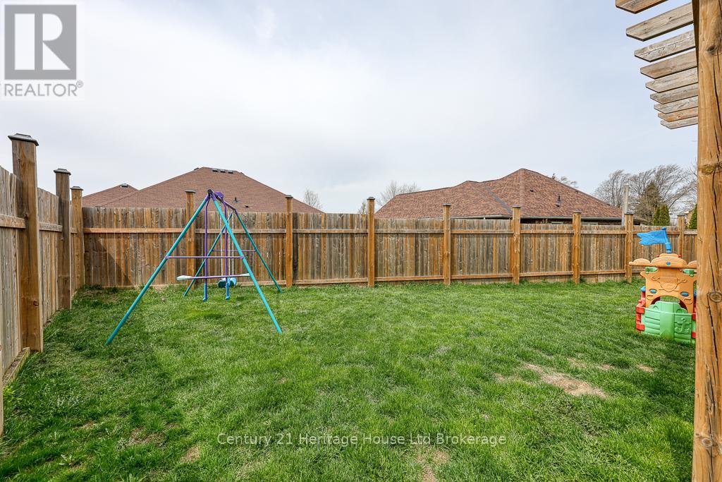 27 Tompkins Court, Norwich, Ontario  N0J 1P0 - Photo 27 - X12313584
