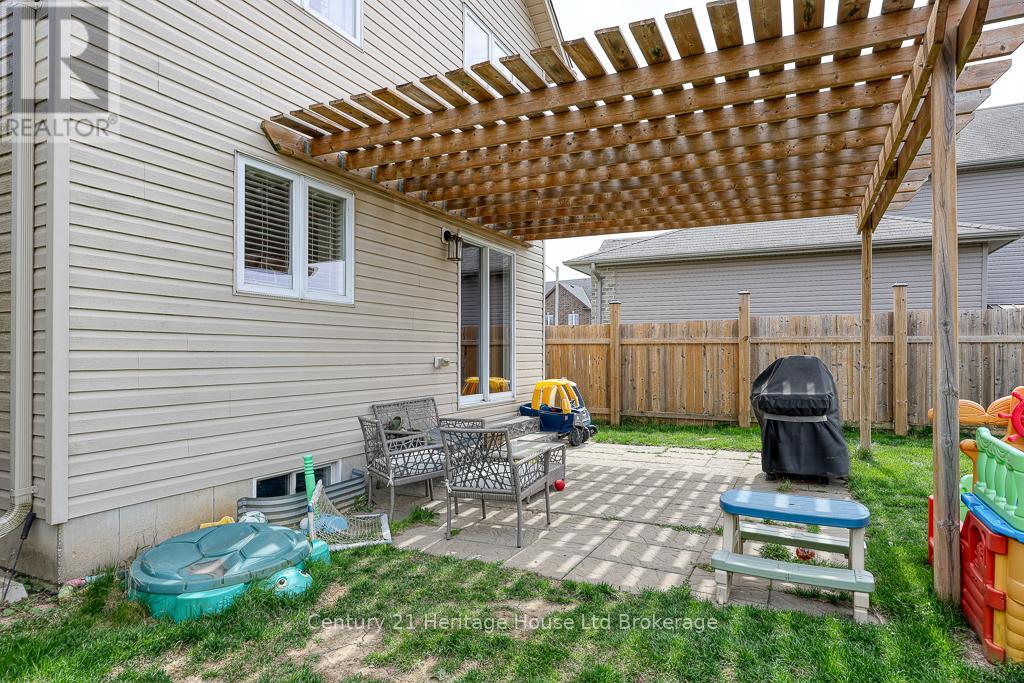 27 Tompkins Court, Norwich, Ontario  N0J 1P0 - Photo 32 - X12313584