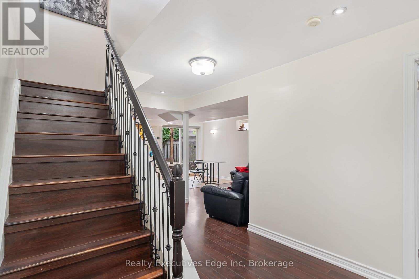 6356 Newcombe Drive, Mississauga, Ontario  L5V 2G5 - Photo 32 - W12313594