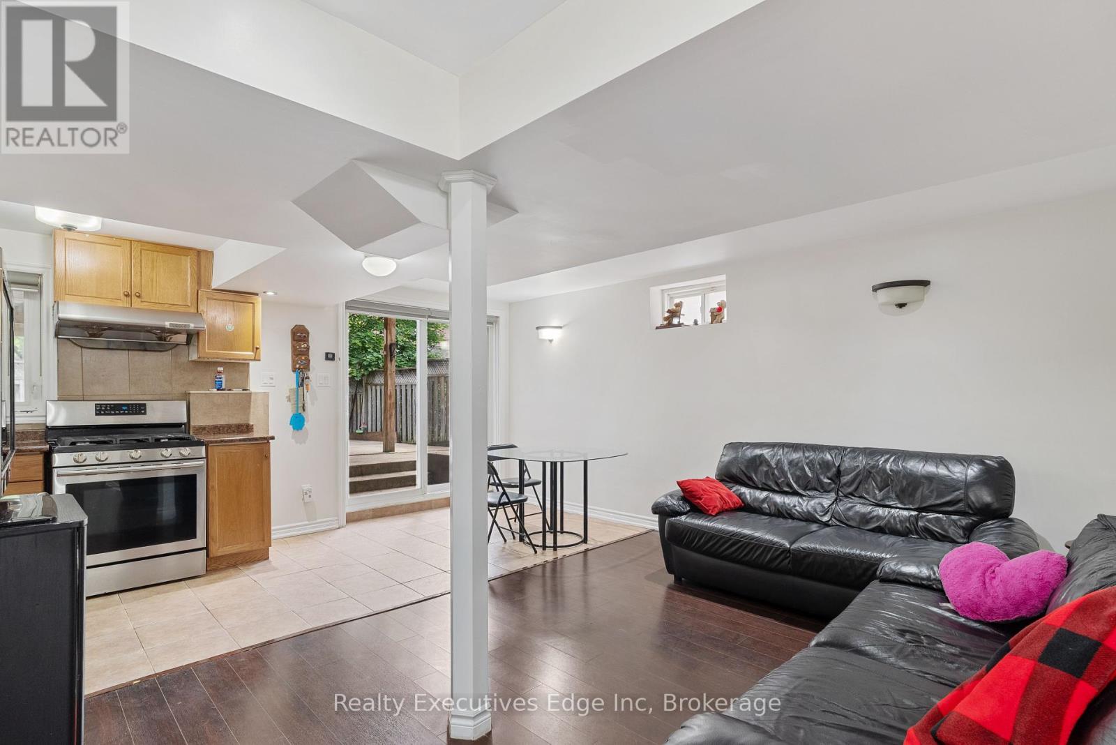 6356 Newcombe Drive, Mississauga, Ontario  L5V 2G5 - Photo 35 - W12313594