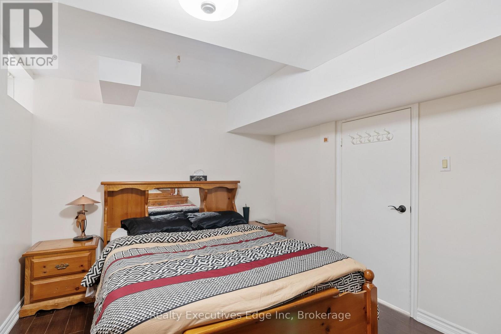6356 Newcombe Drive, Mississauga, Ontario  L5V 2G5 - Photo 36 - W12313594