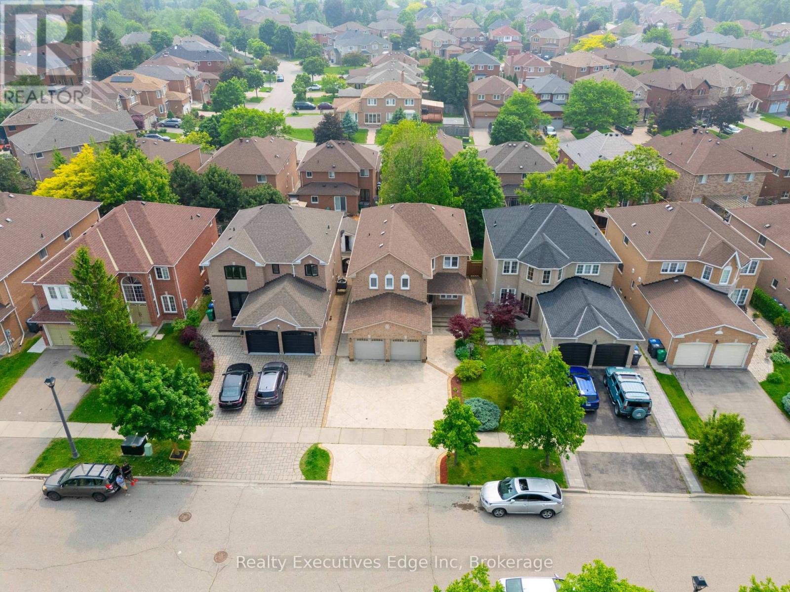 6356 Newcombe Drive, Mississauga, Ontario  L5V 2G5 - Photo 49 - W12313594