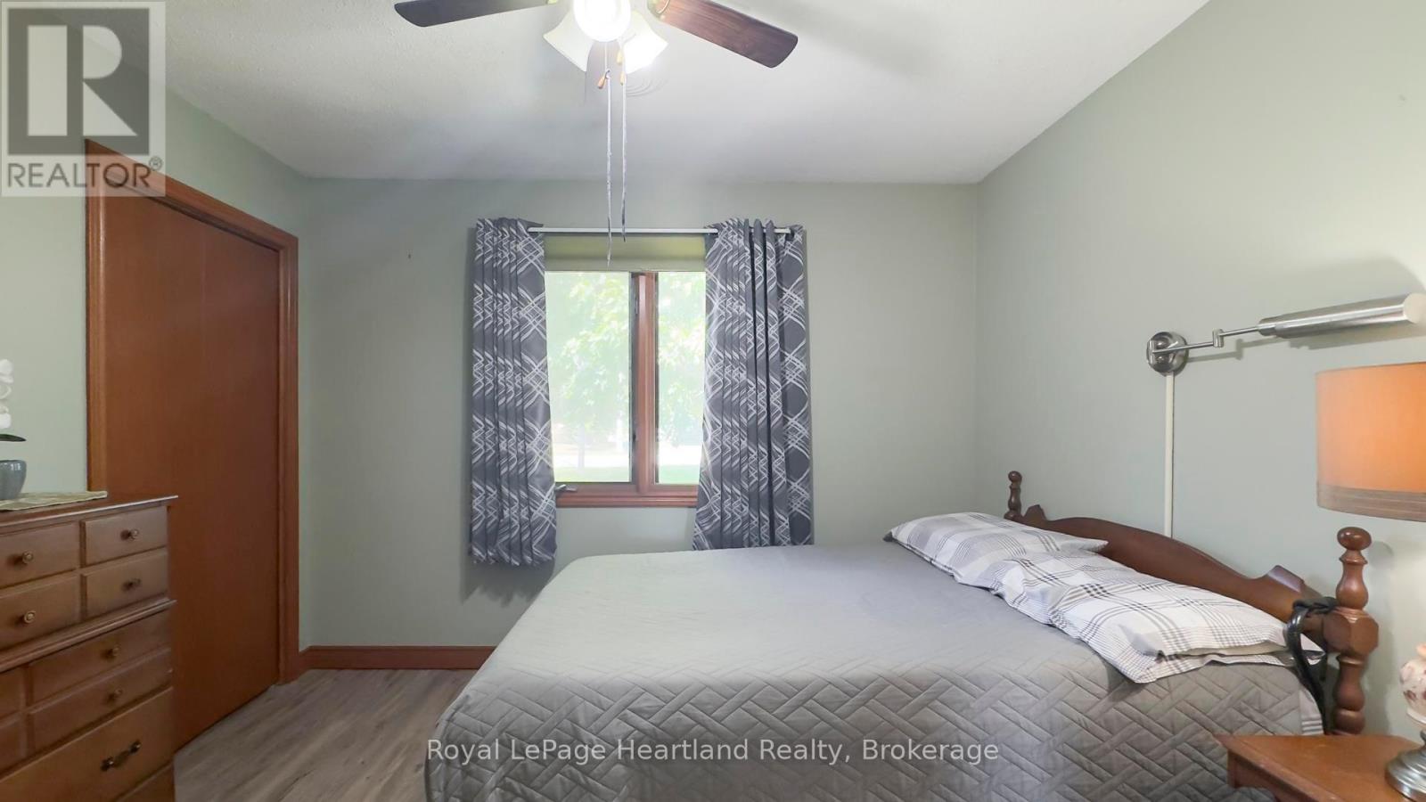 366 Suncoast Drive W, Goderich, Ontario  N7A 4B8 - Photo 23 - X12313524