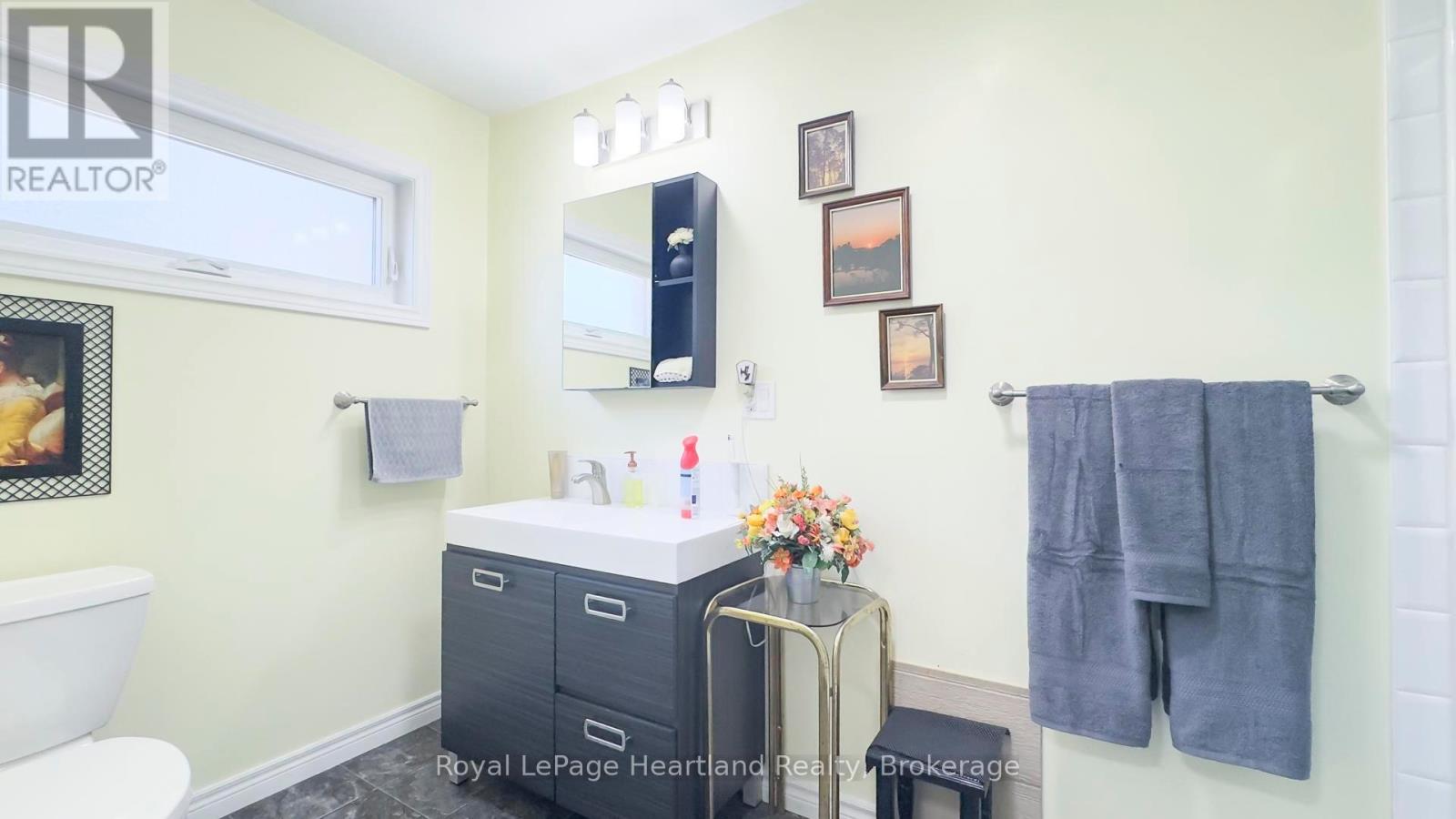 366 Suncoast Drive W, Goderich, Ontario  N7A 4B8 - Photo 28 - X12313524