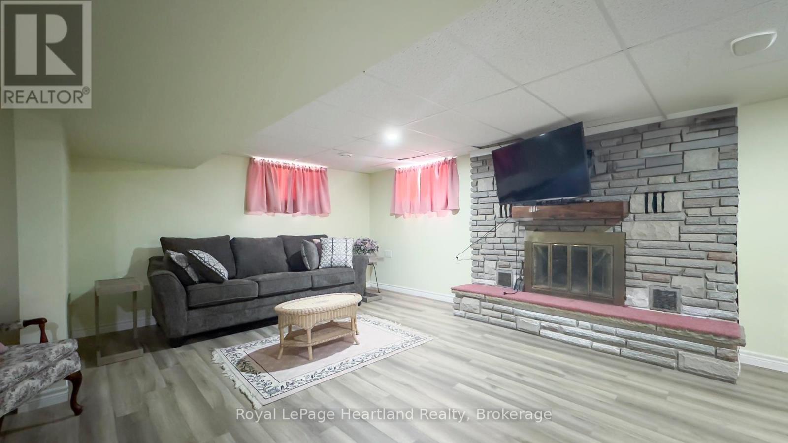 366 Suncoast Drive W, Goderich, Ontario  N7A 4B8 - Photo 35 - X12313524