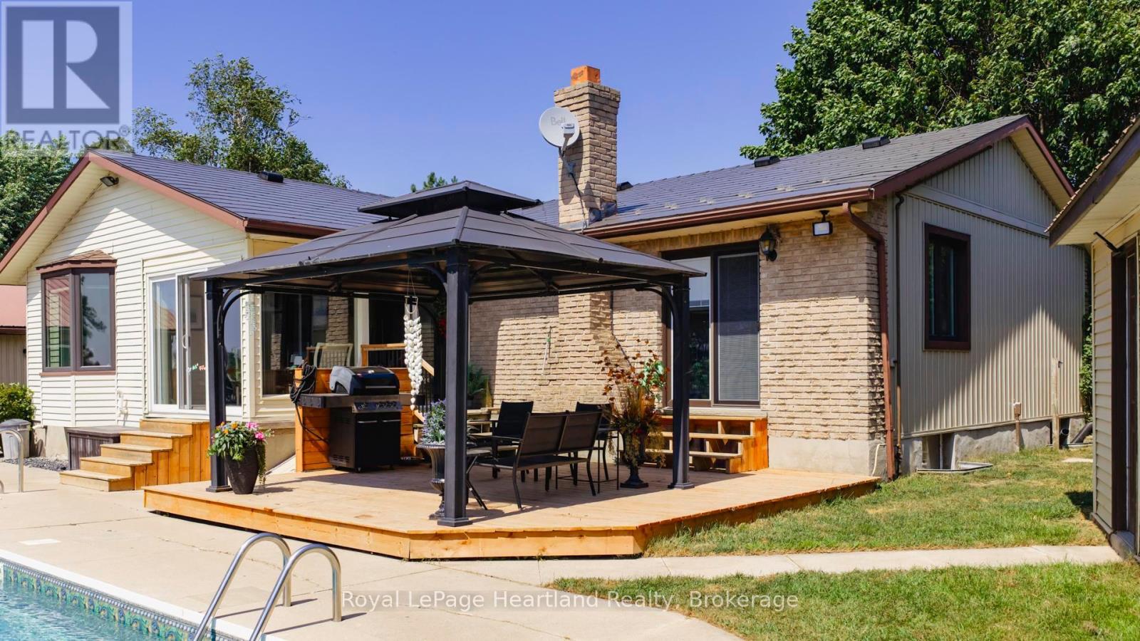 366 Suncoast Drive W, Goderich, Ontario  N7A 4B8 - Photo 43 - X12313524