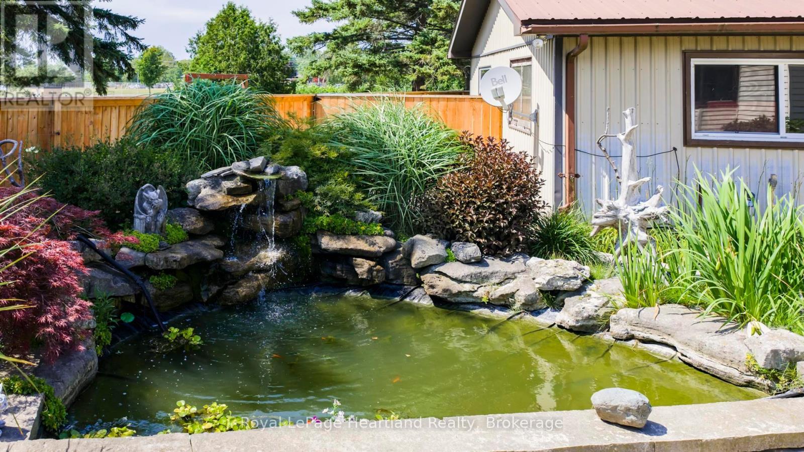 366 Suncoast Drive W, Goderich, Ontario  N7A 4B8 - Photo 48 - X12313524