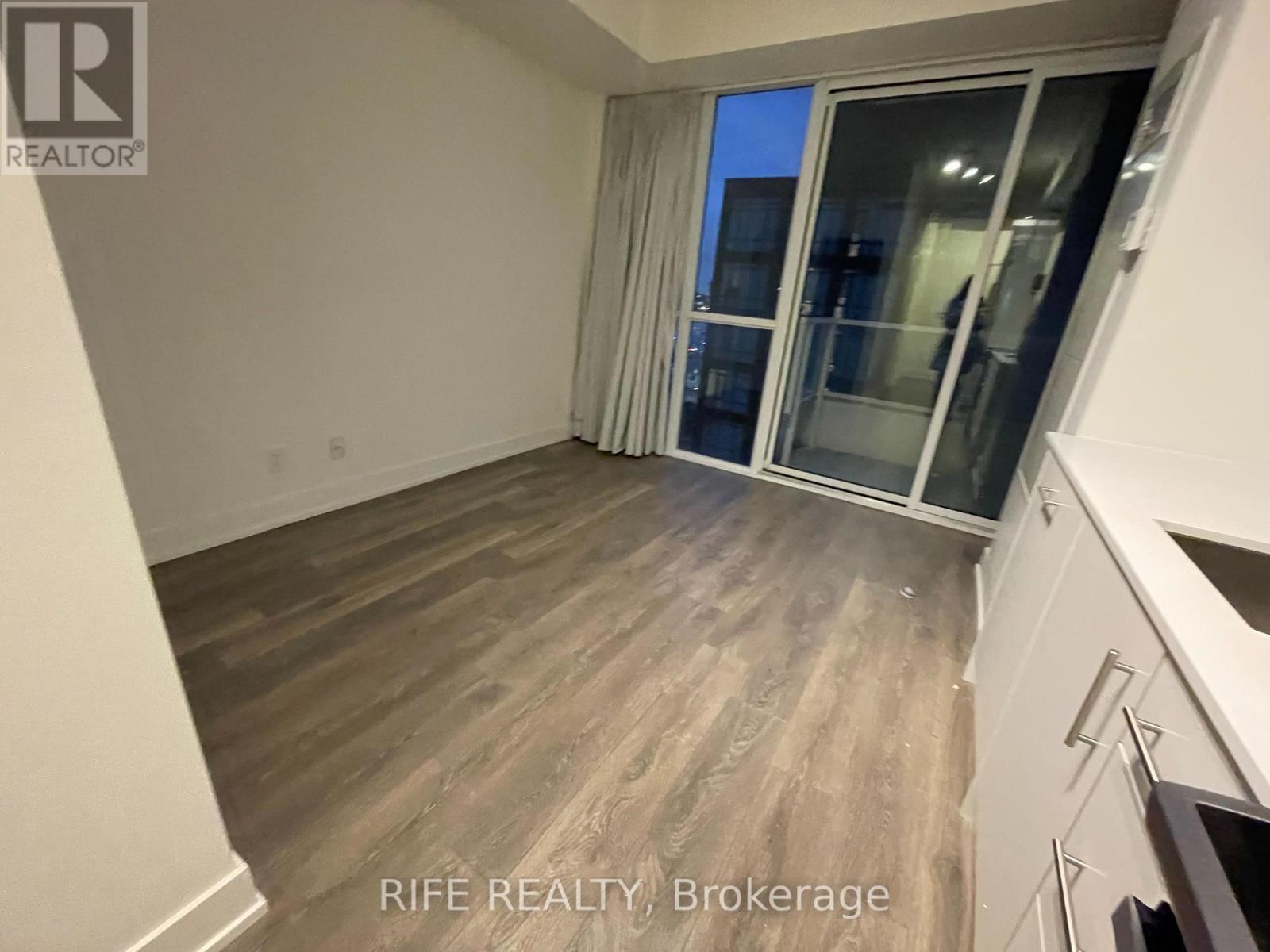1003 - 180 Fairview Mall Drive, Toronto, Ontario  M2J 4T1 - Photo 10 - C12313446