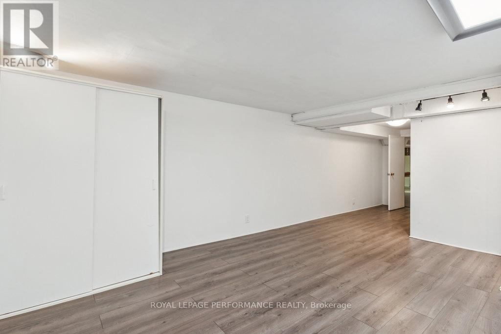 1932 Marquis Avenue, Ottawa, Ontario  K1J 8J2 - Photo 37 - X12313572