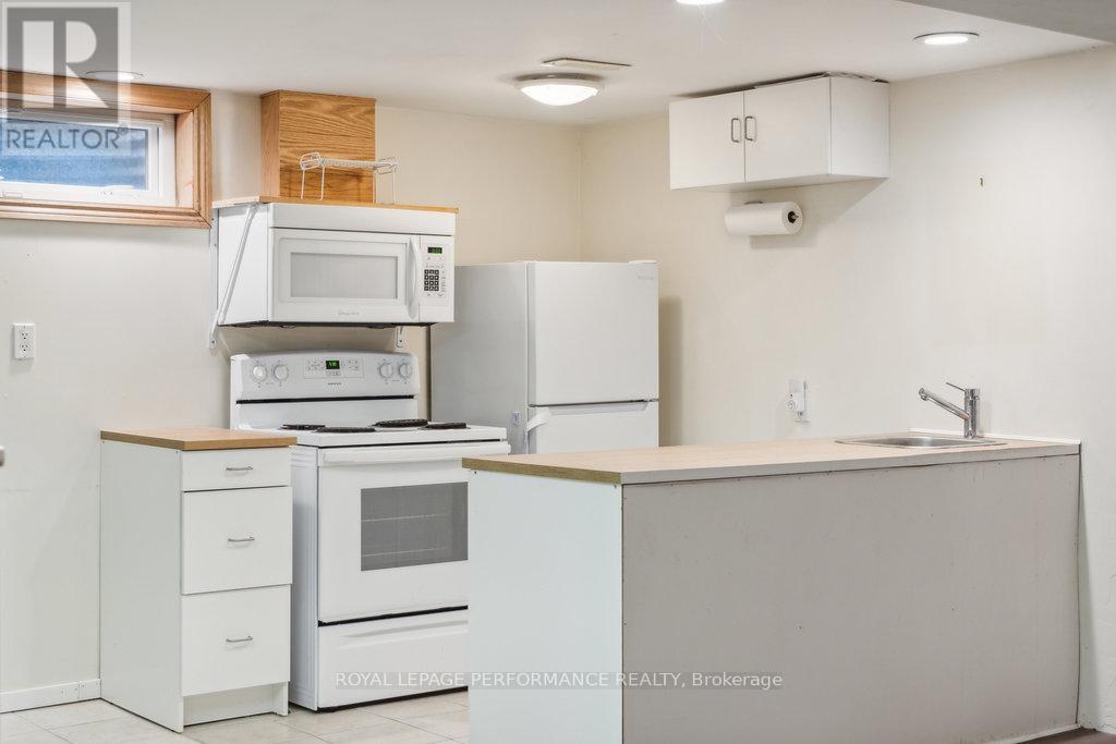 1932 Marquis Avenue, Ottawa, Ontario  K1J 8J2 - Photo 44 - X12313572