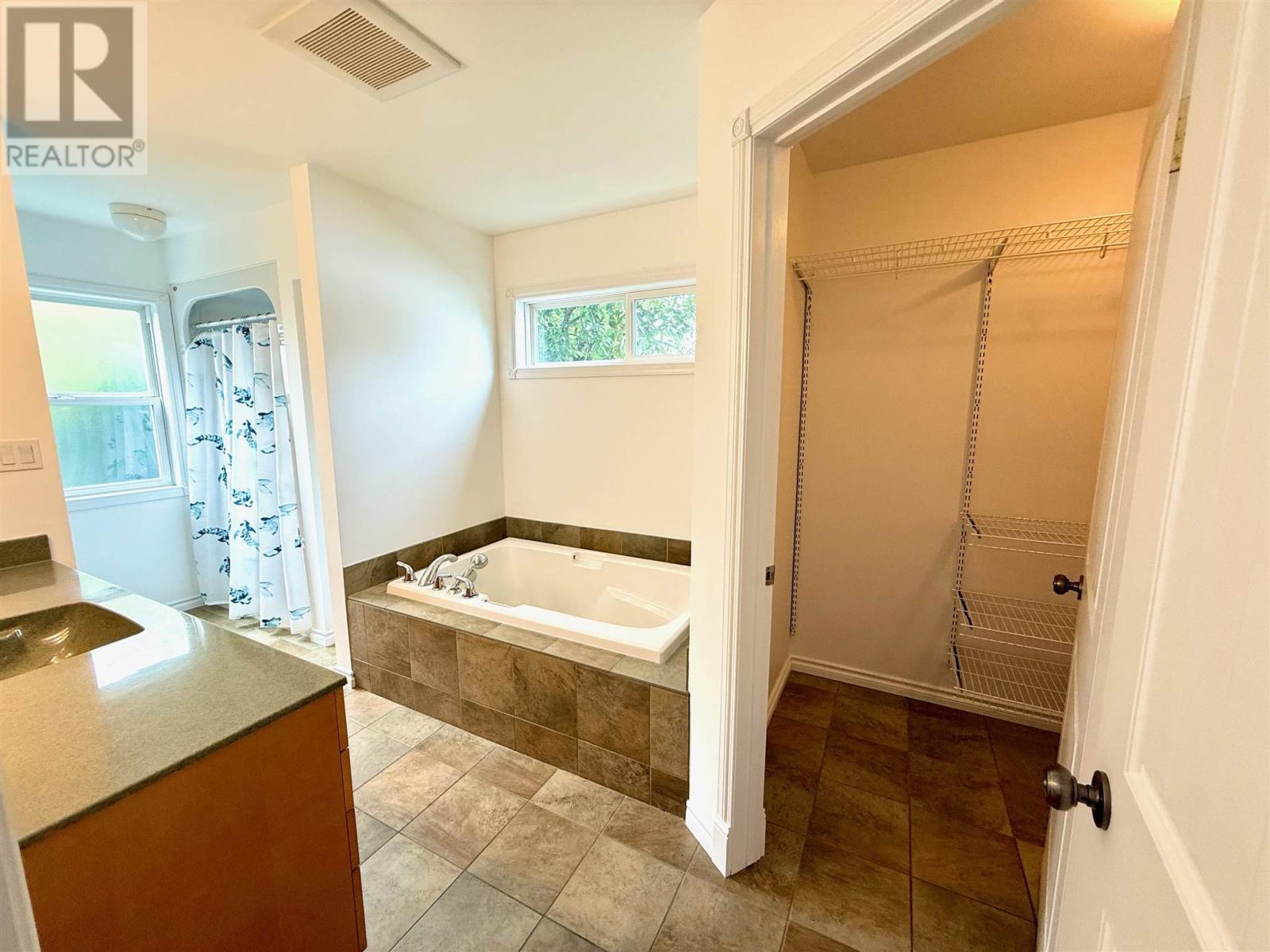333 Third Street South, Kenora, Ontario  P9N 1H8 - Photo 35 - TB252276