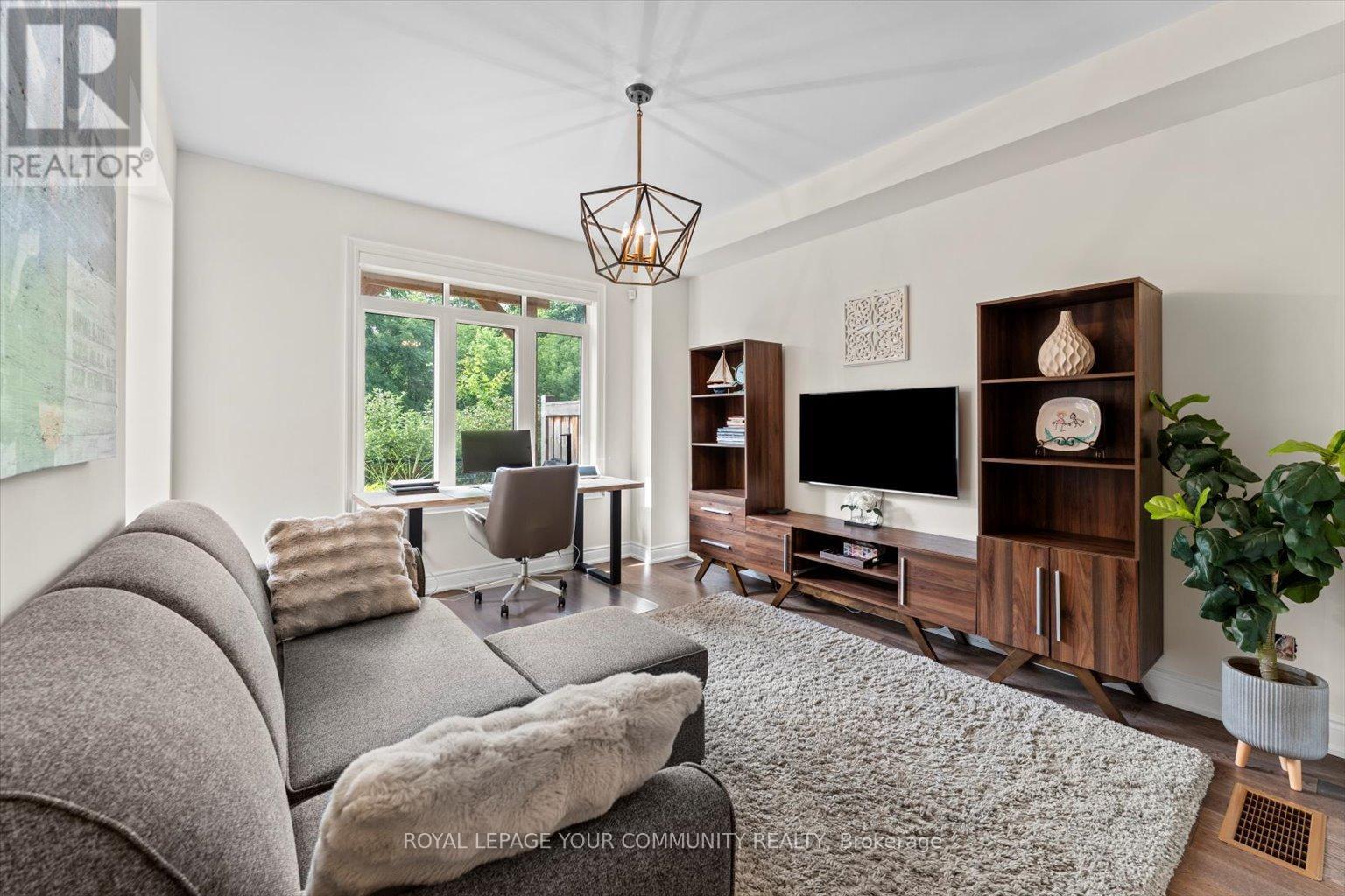 Property at 5 INGLESIDE STREET image 5